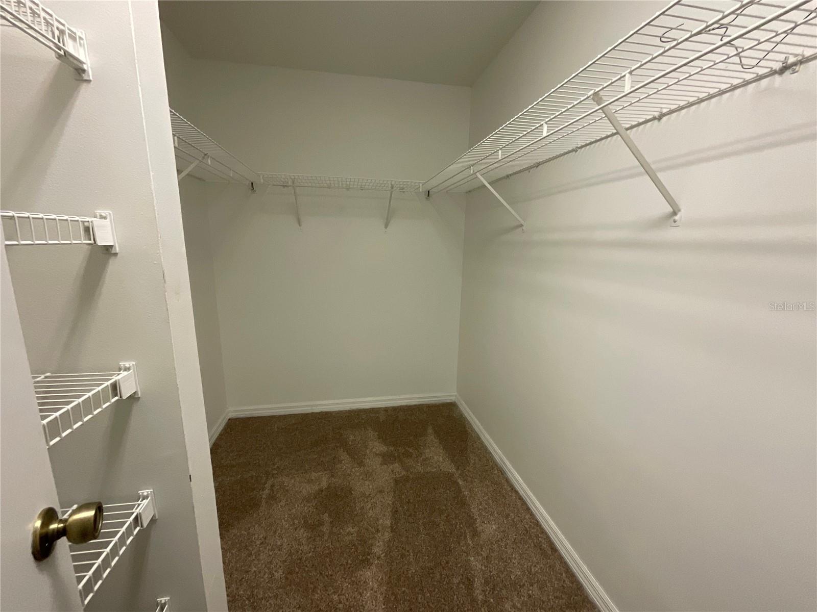 Image 26 of 48 For 41 Brewster Lane