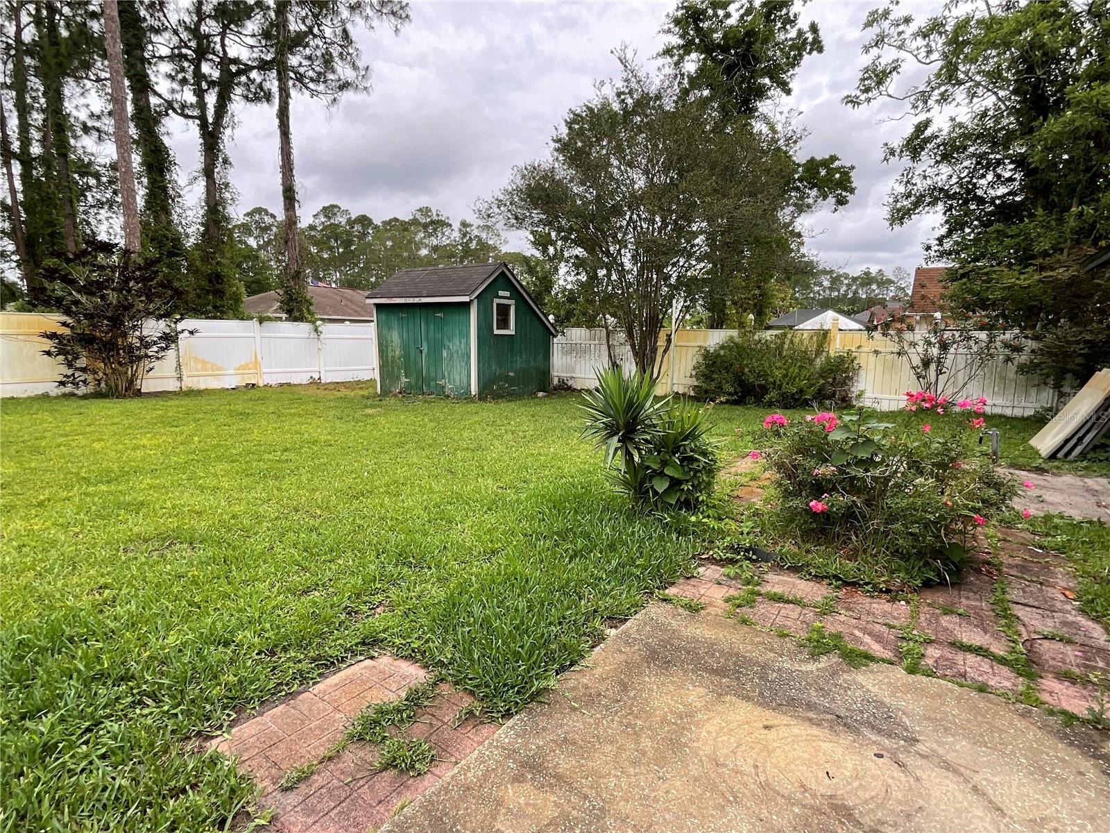 Image 6 of 48 For 41 Brewster Lane