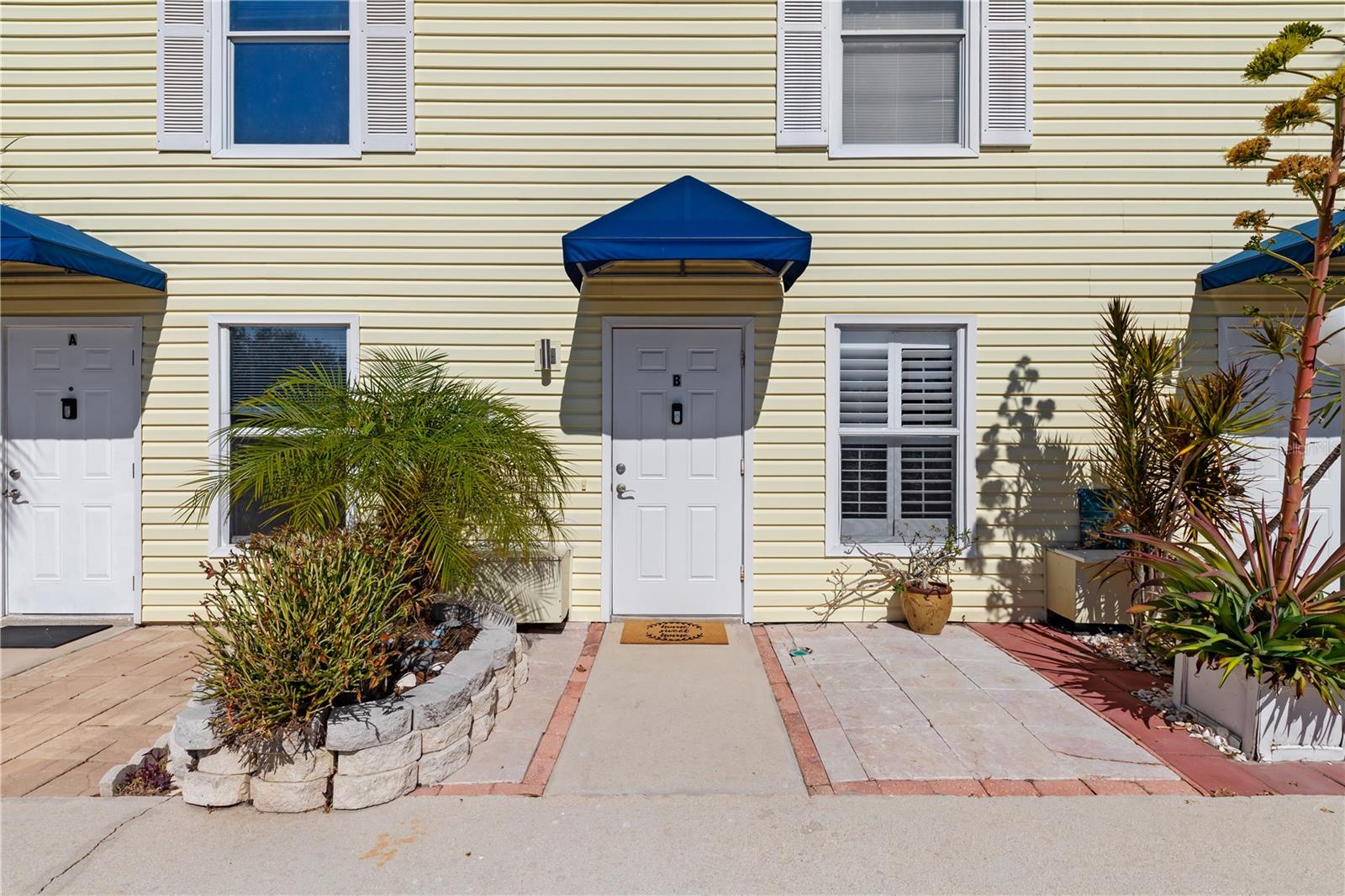 Image 2 of 45 For 26272 Rampart Boulevard 102