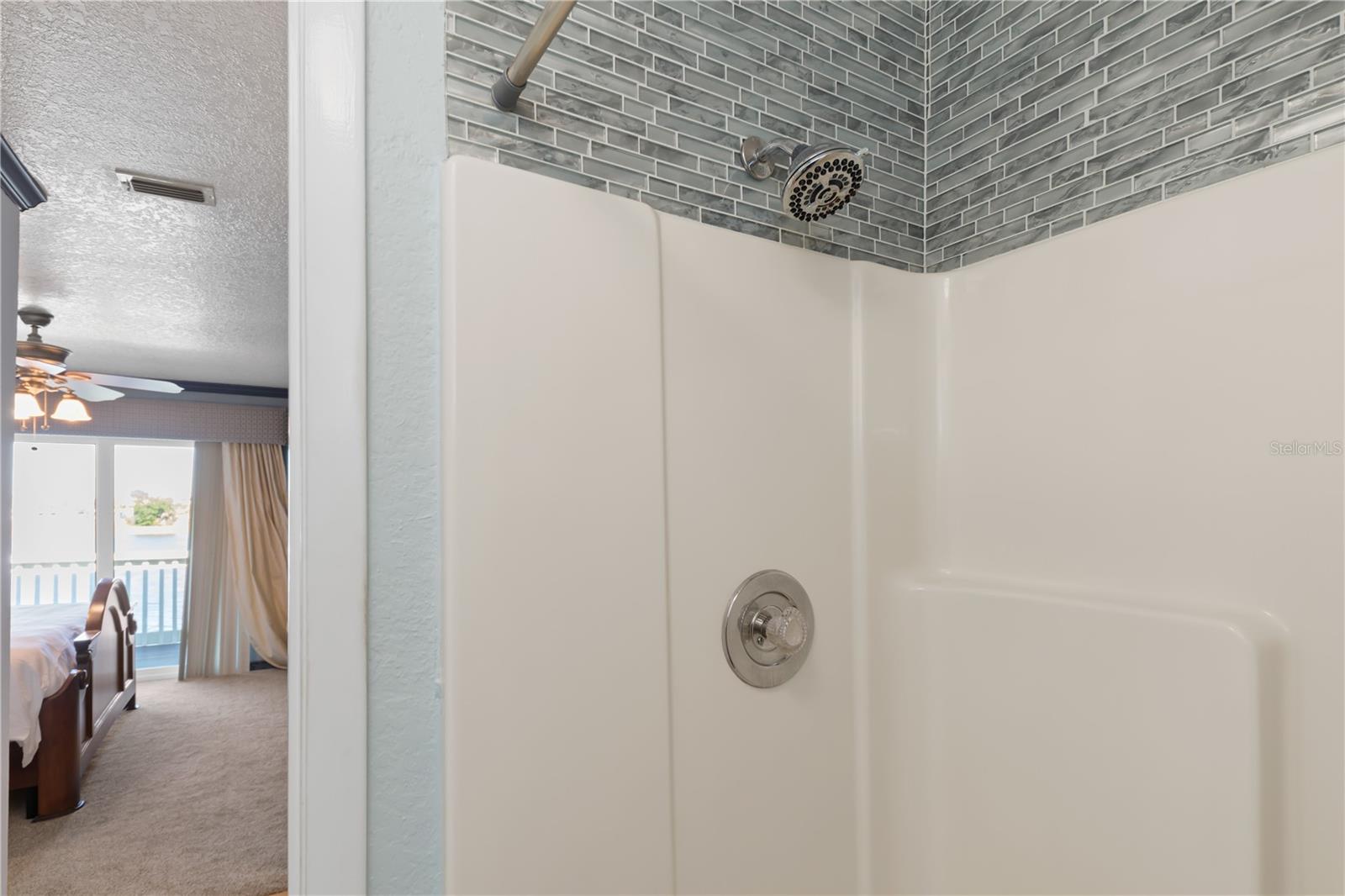 Image 27 of 45 For 26272 Rampart Boulevard 102