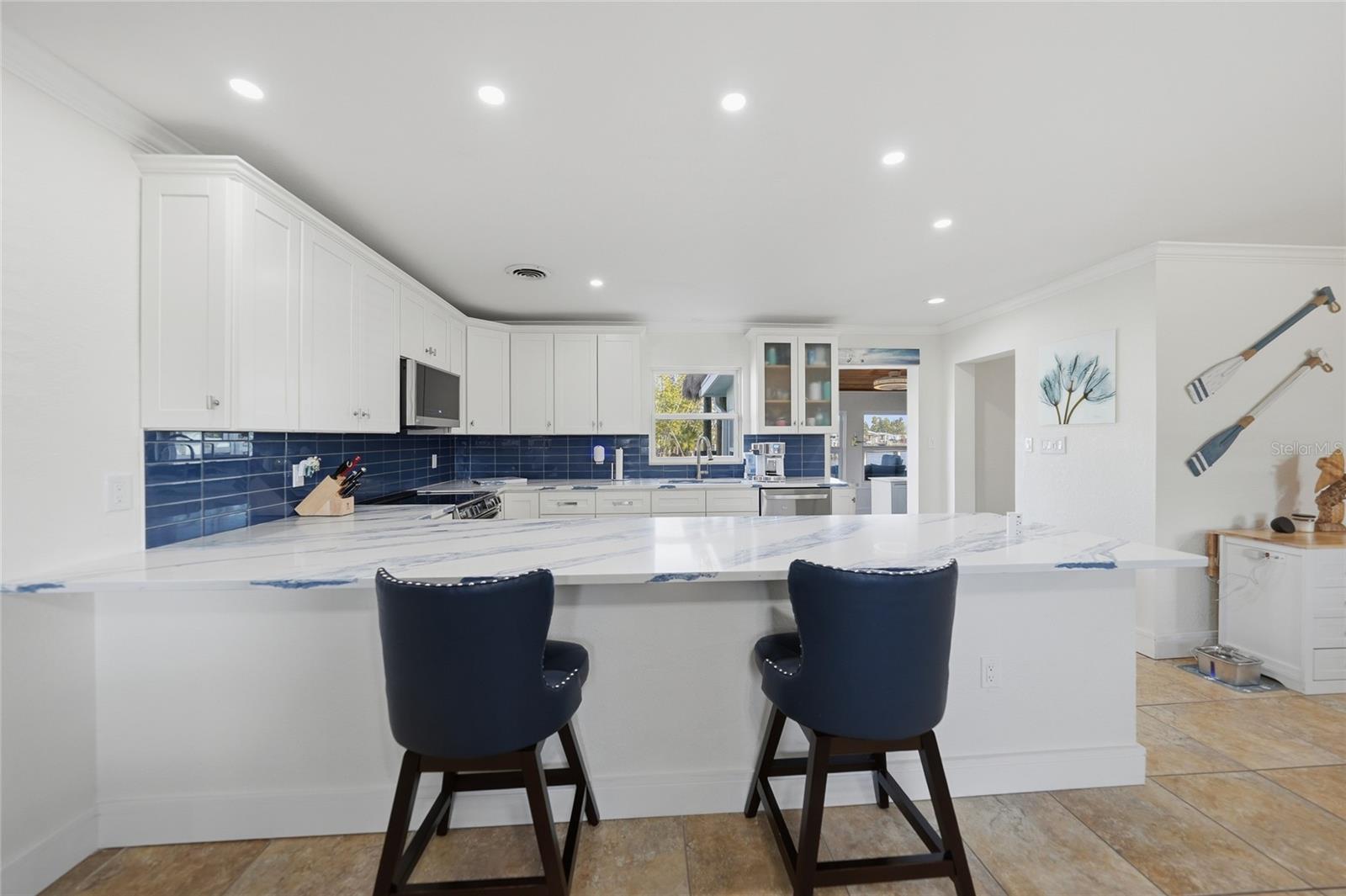 Image 13 of 47 For 8416 Riverside Drive