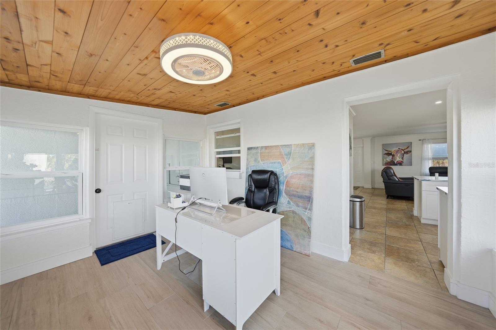 Image 29 of 47 For 8416 Riverside Drive