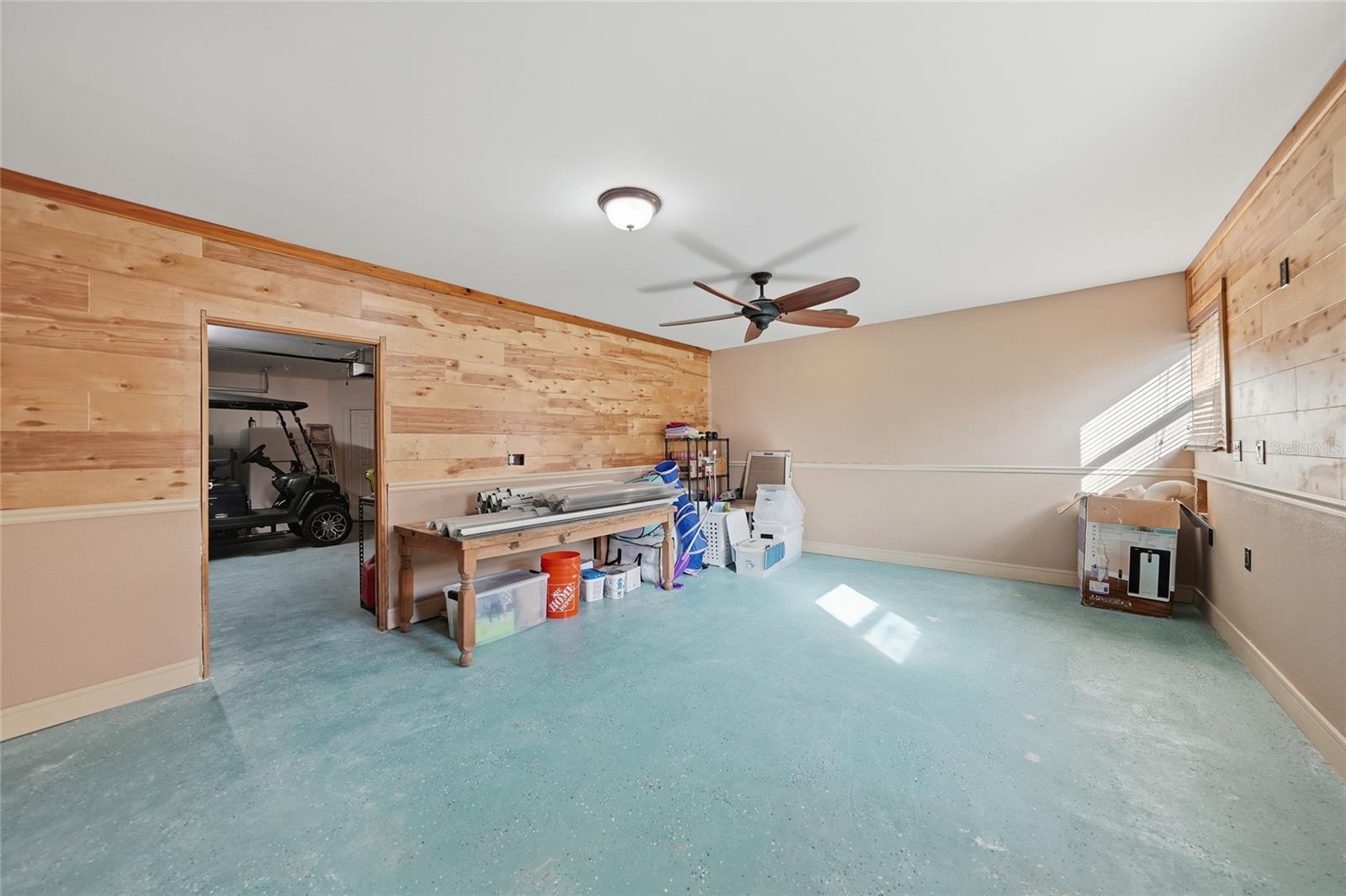 Image 31 of 47 For 8416 Riverside Drive