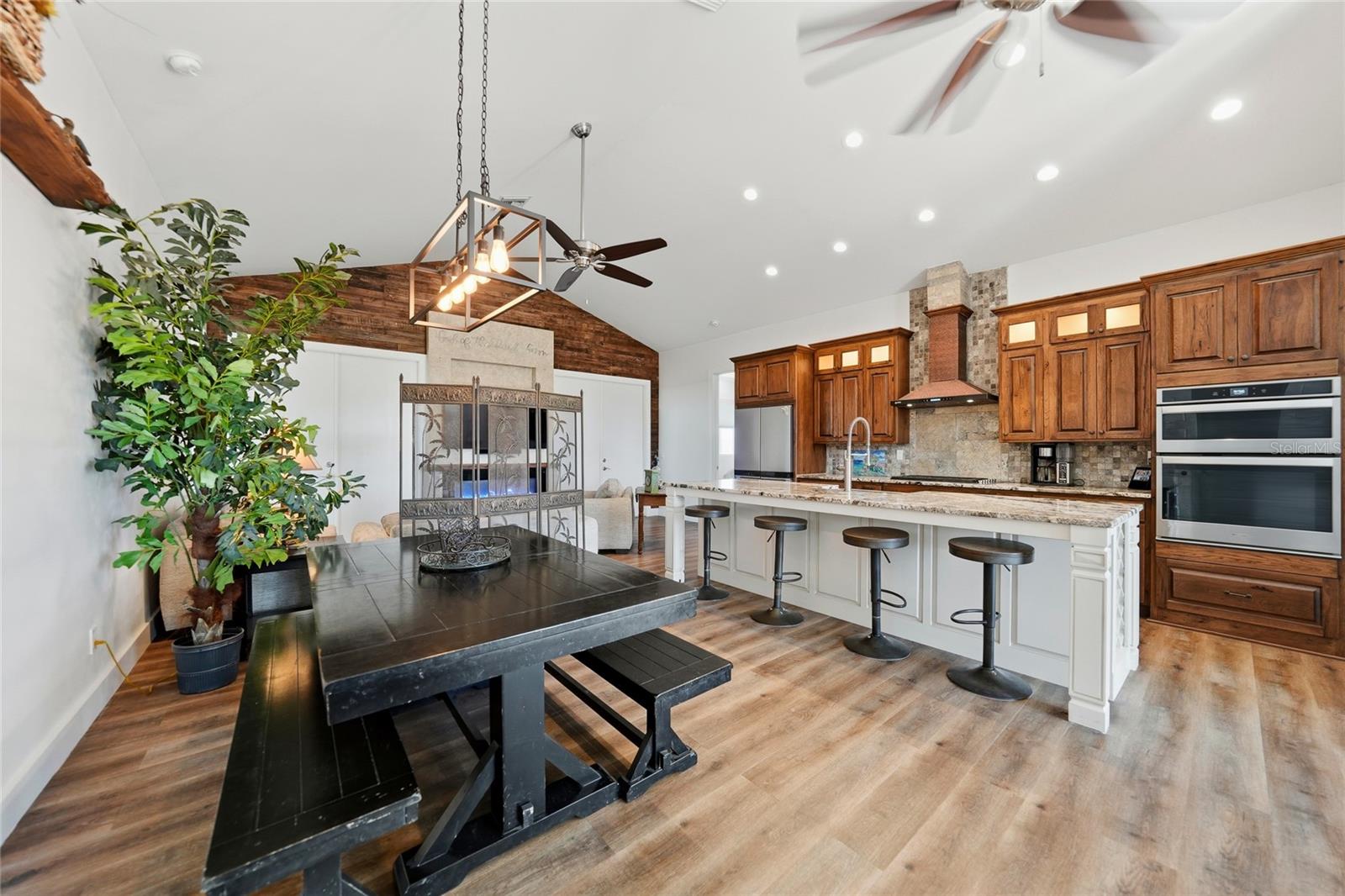 Image 10 of 64 For 9931 English Avenue