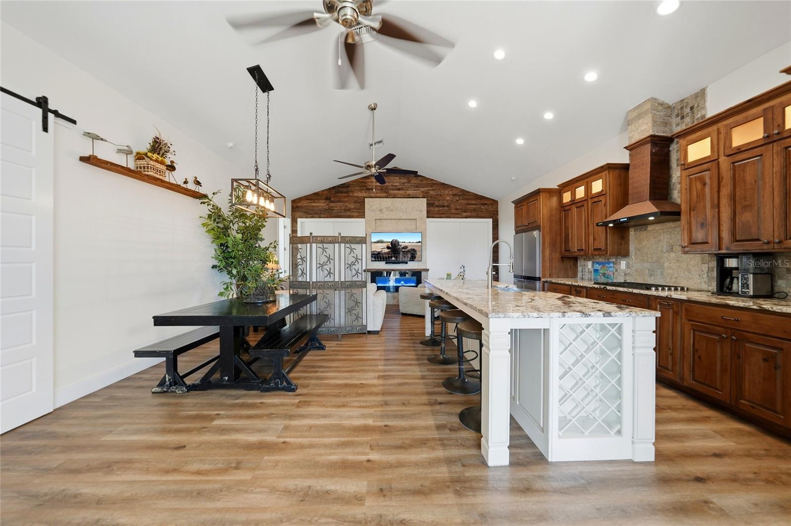 Image 16 of 64 For 9931 English Avenue