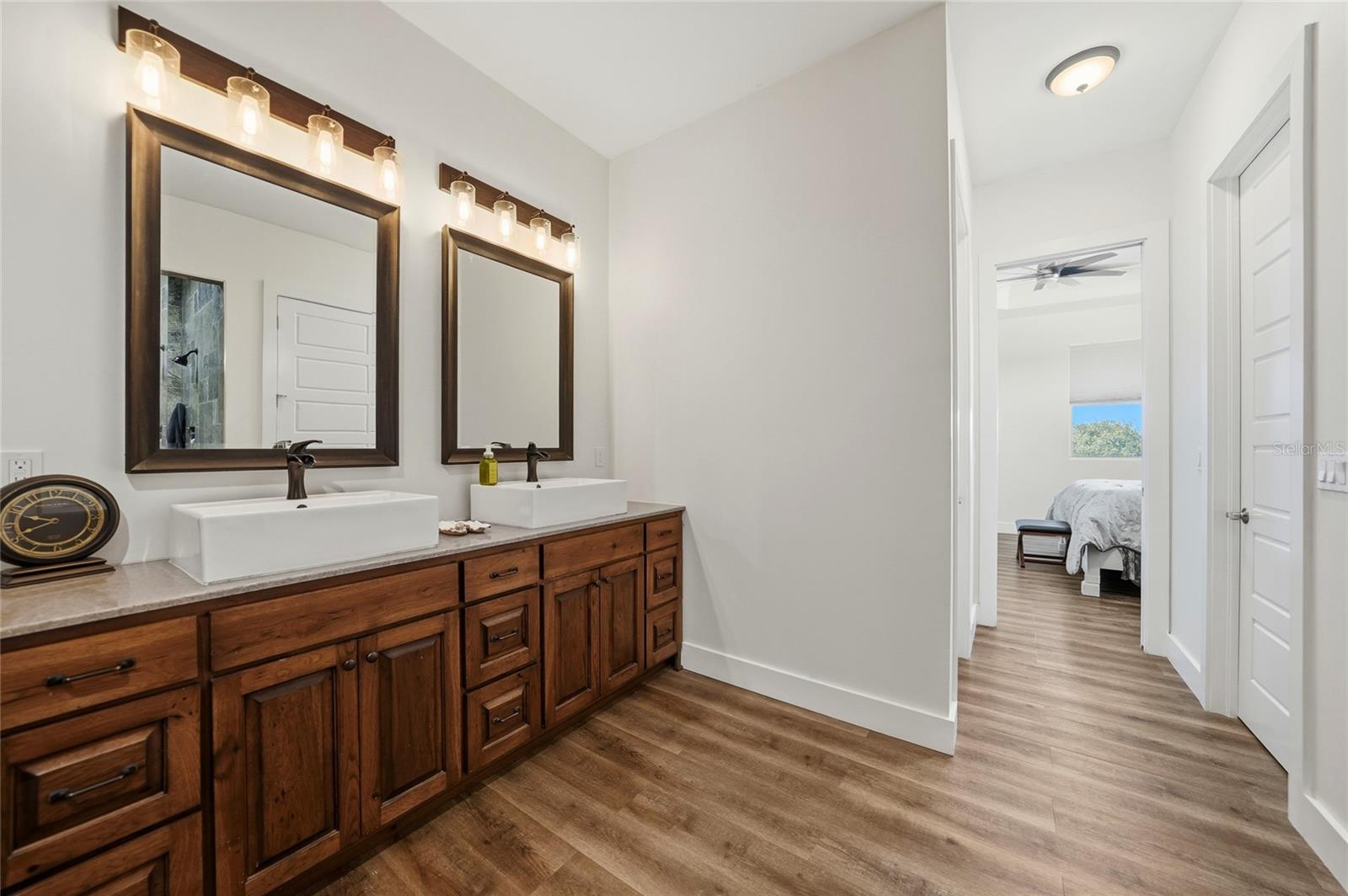 Image 21 of 64 For 9931 English Avenue