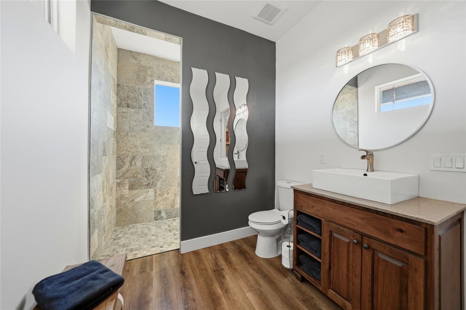 Image 25 of 64 For 9931 English Avenue