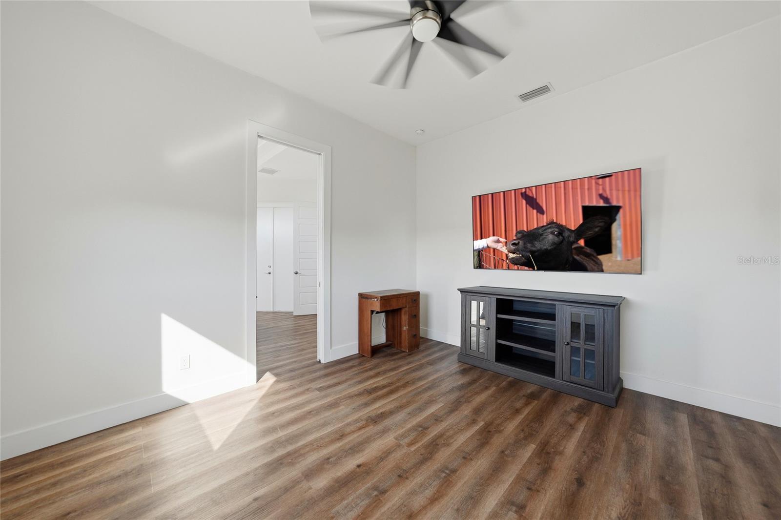 Image 29 of 64 For 9931 English Avenue