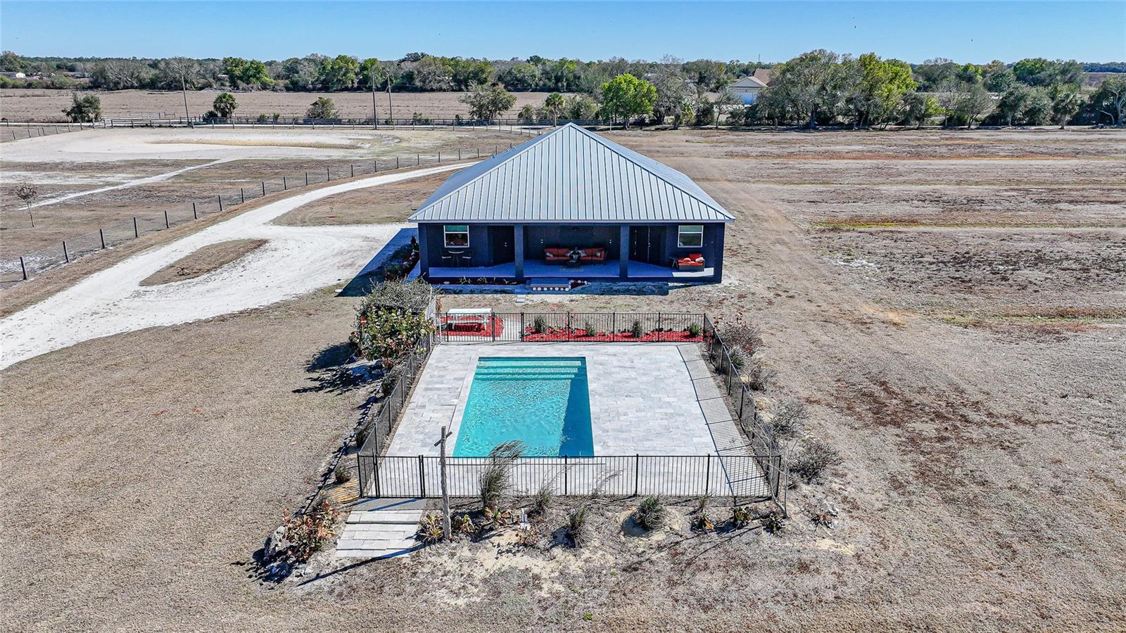 Image 46 of 64 For 9931 English Avenue