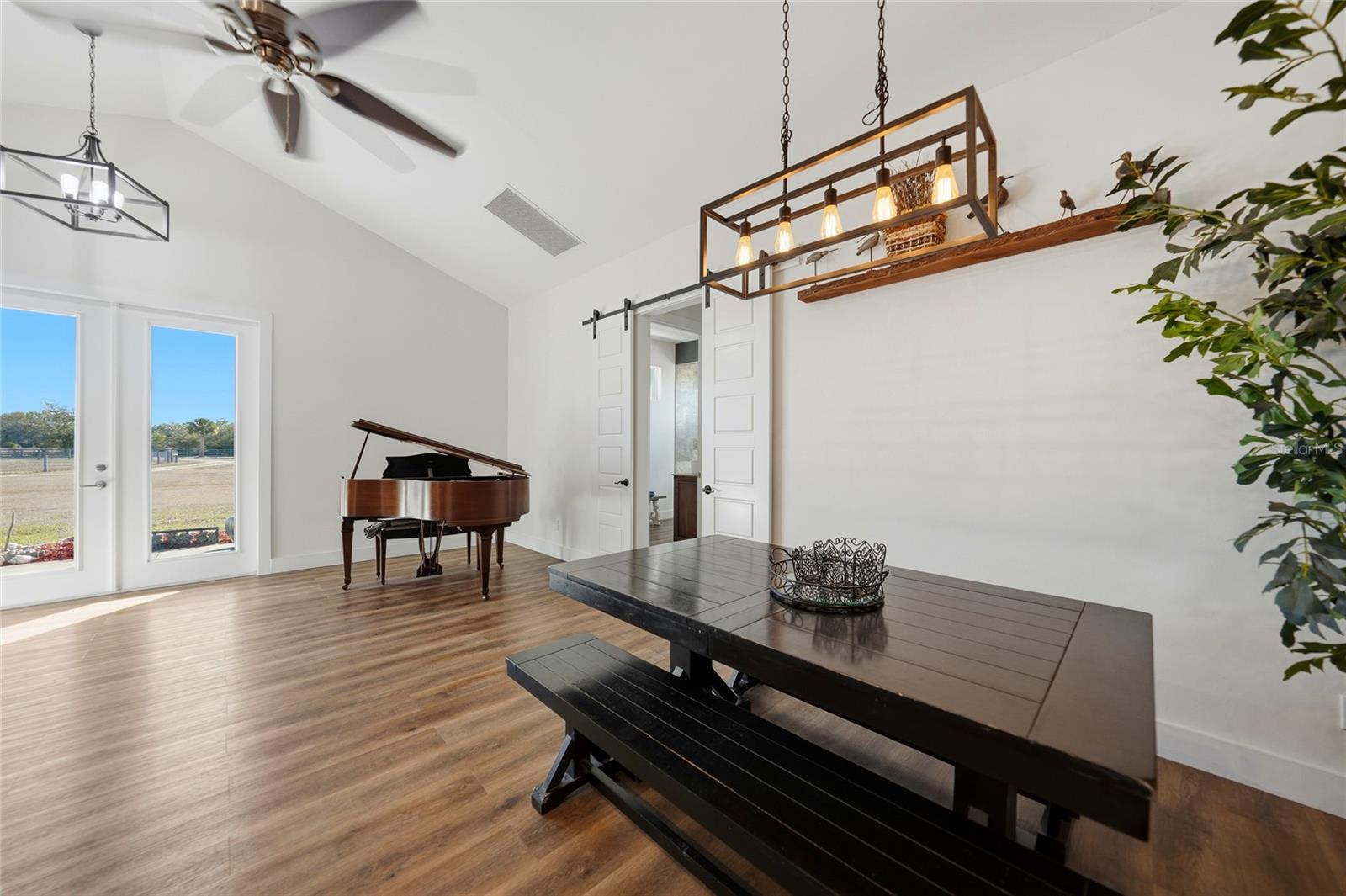 Image 7 of 64 For 9931 English Avenue