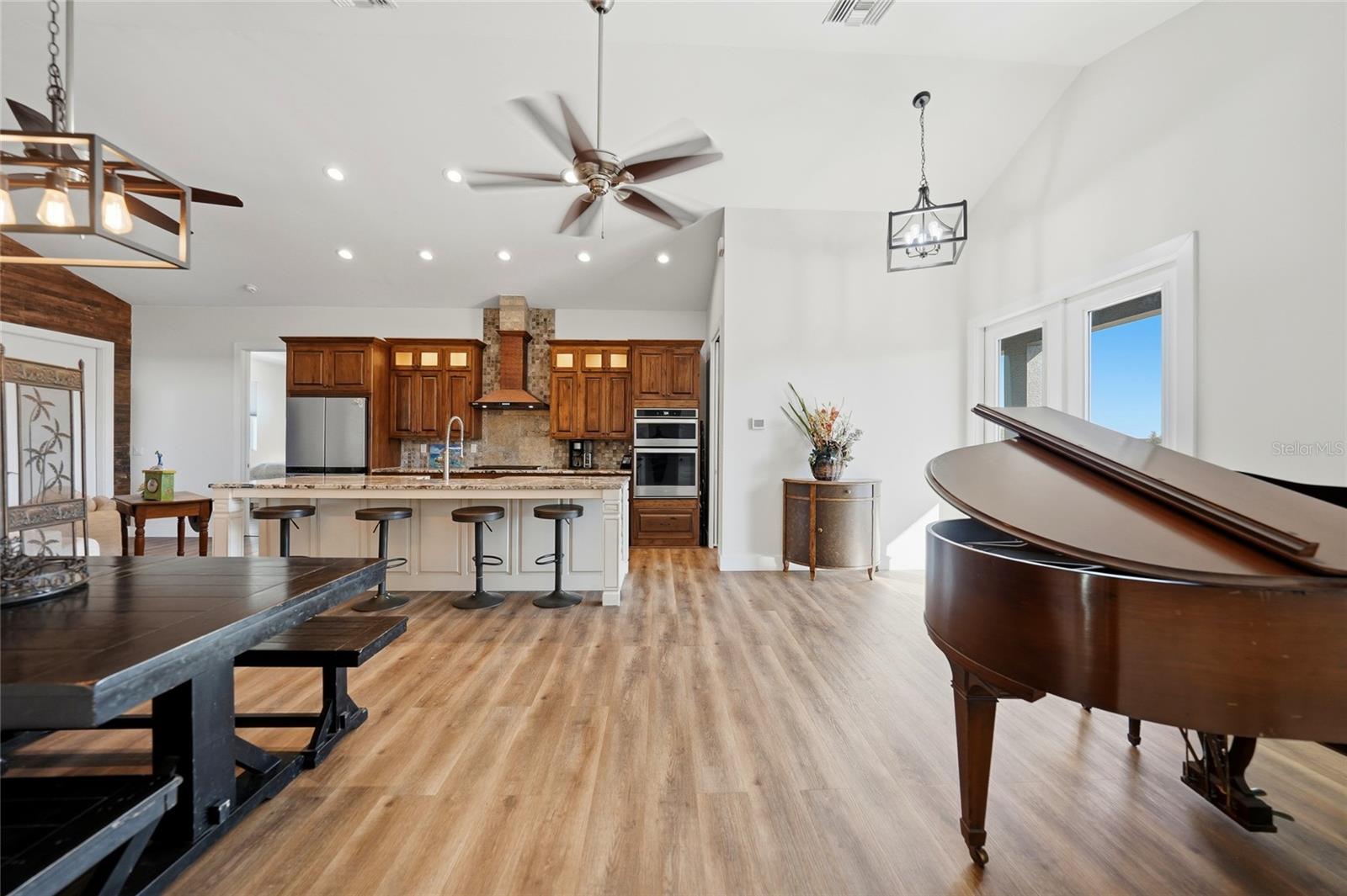 Image 9 of 64 For 9931 English Avenue