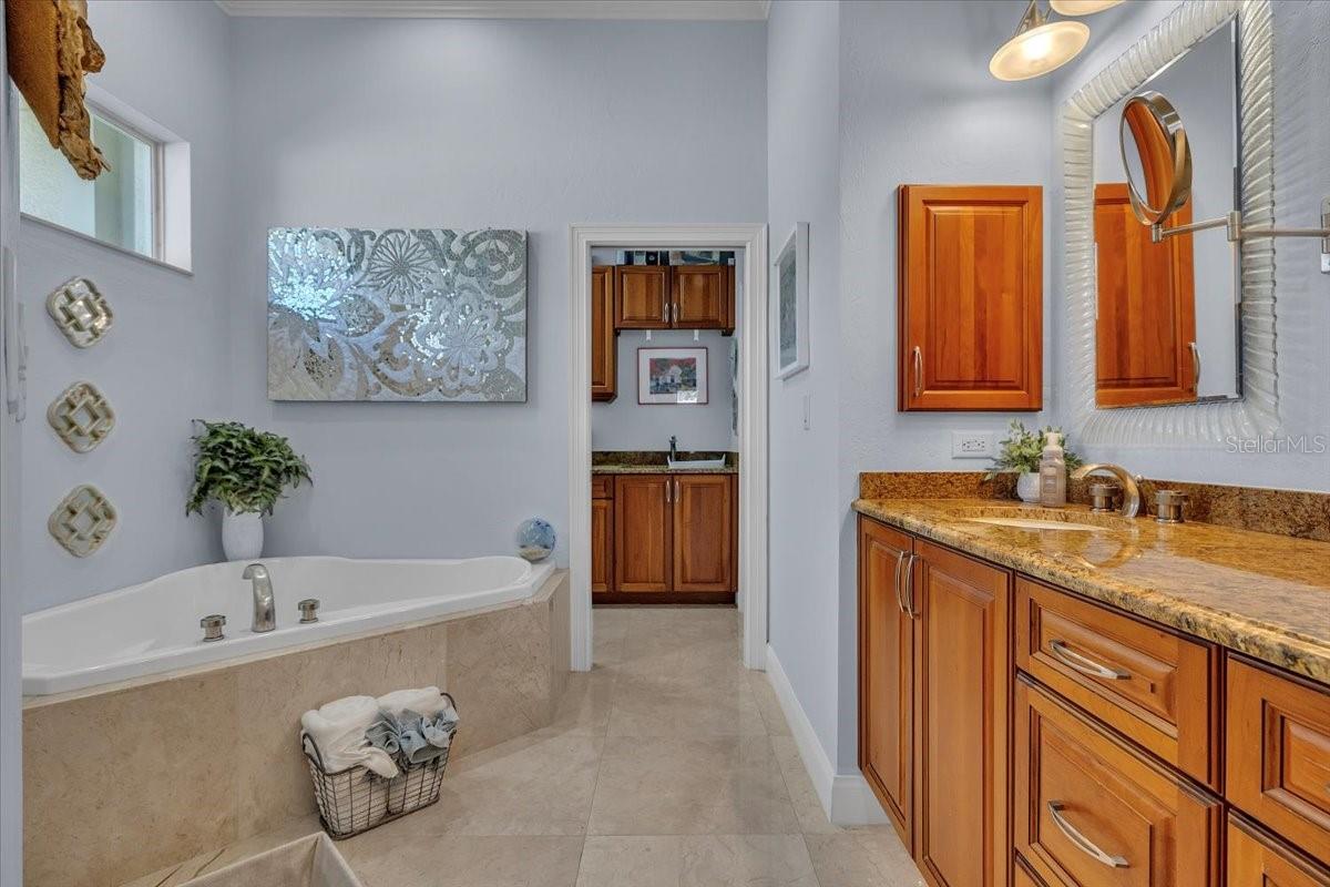 Image 20 of 61 For 2172 Deborah Drive