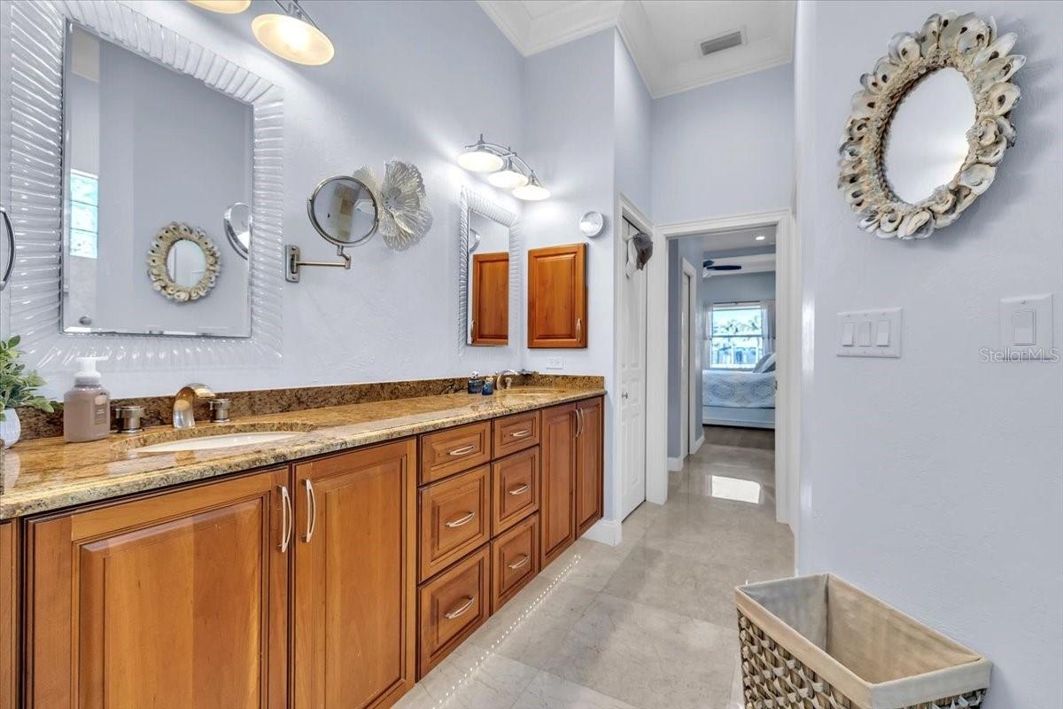 Image 21 of 61 For 2172 Deborah Drive