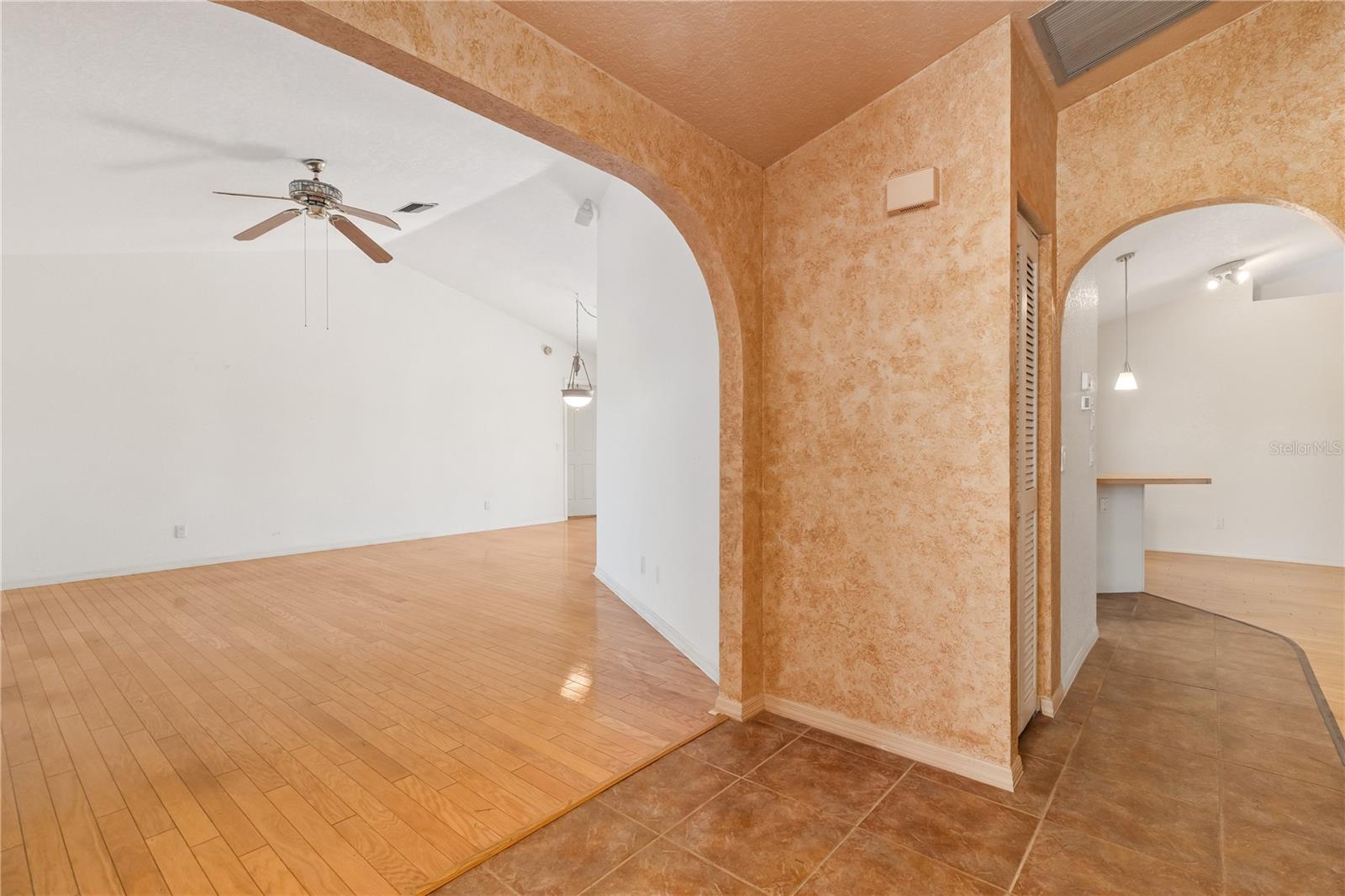 Image 13 of 53 For 26145 Dunedin Court