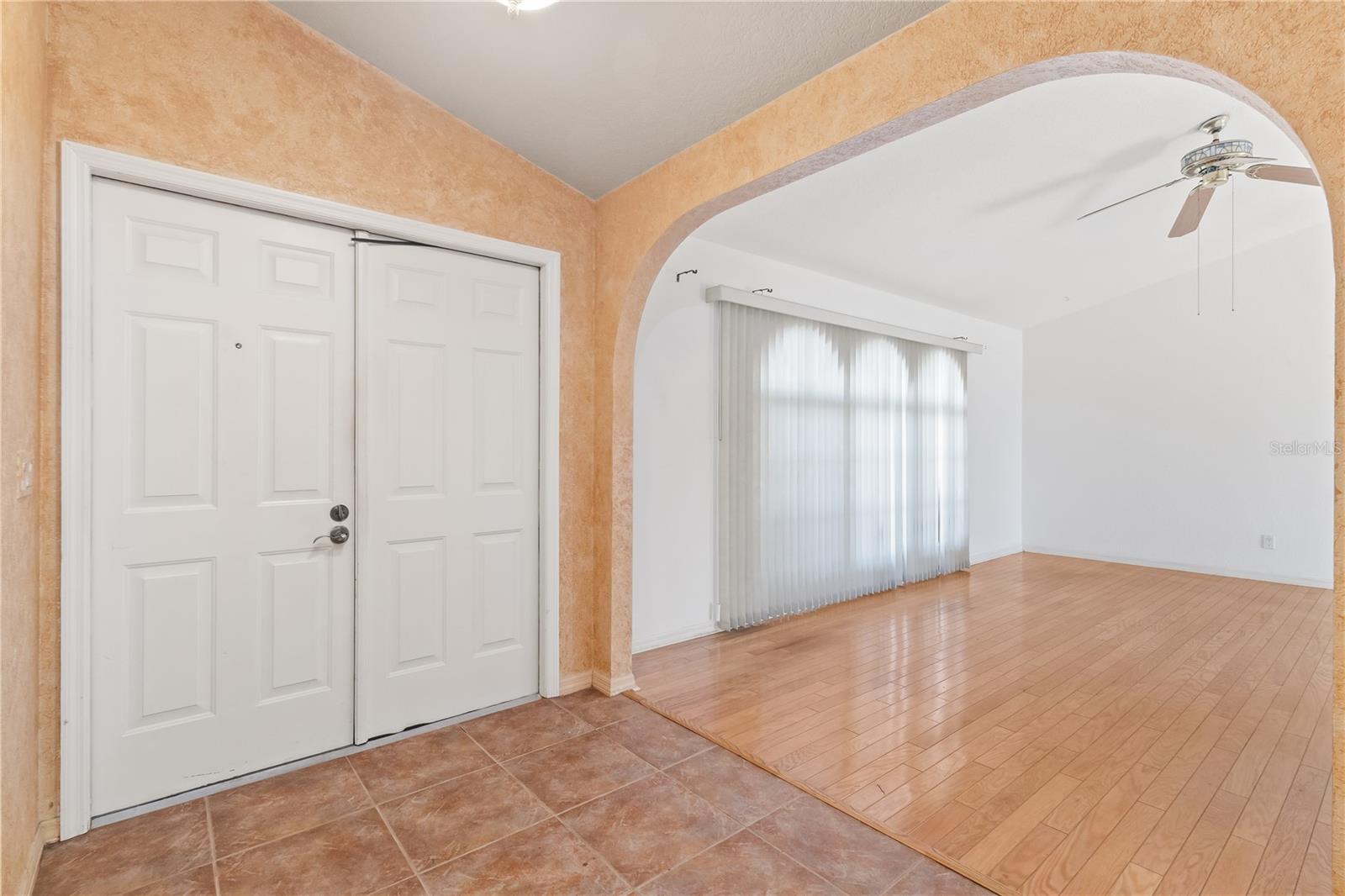 Image 14 of 53 For 26145 Dunedin Court