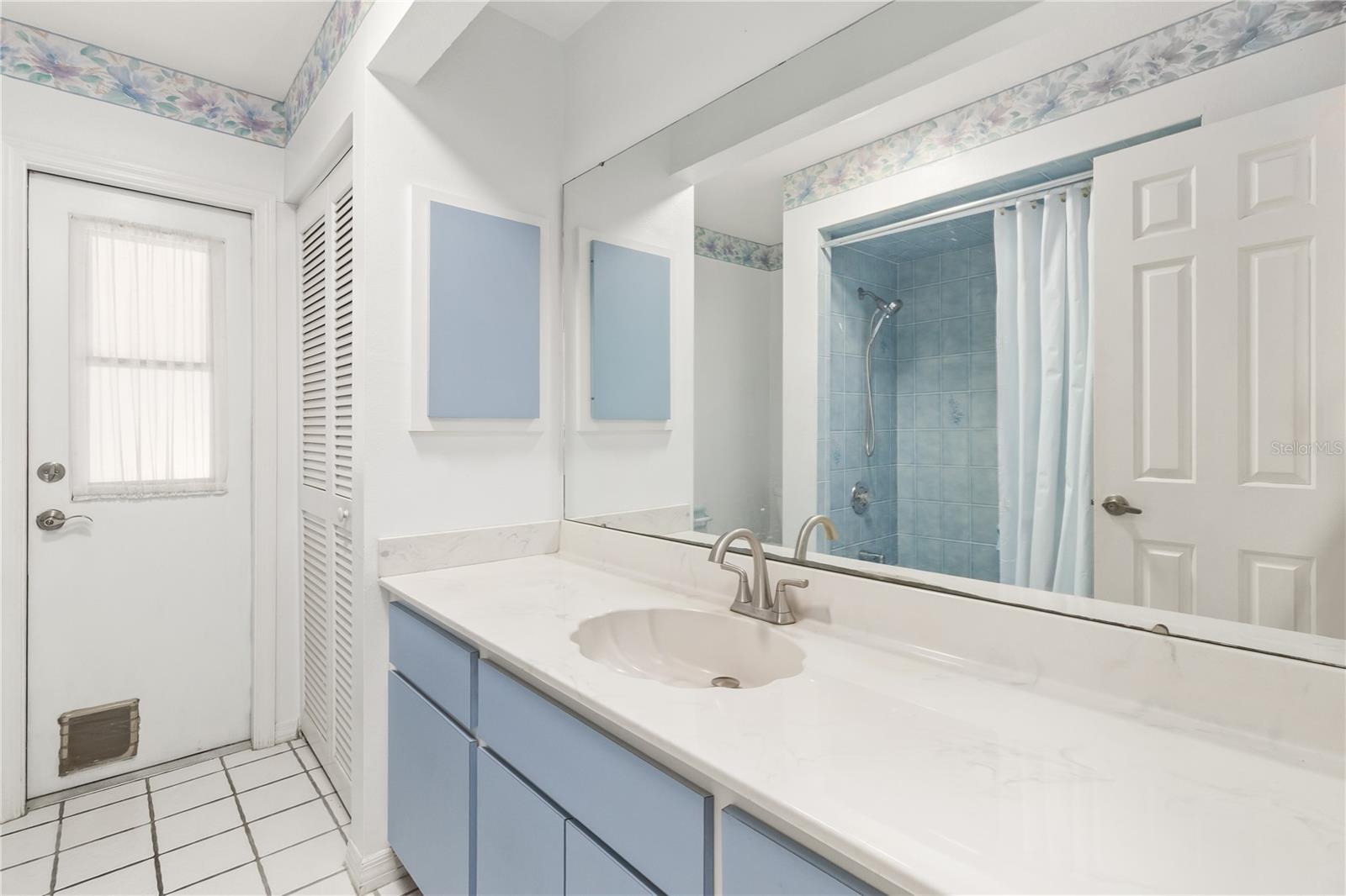 Image 37 of 53 For 26145 Dunedin Court