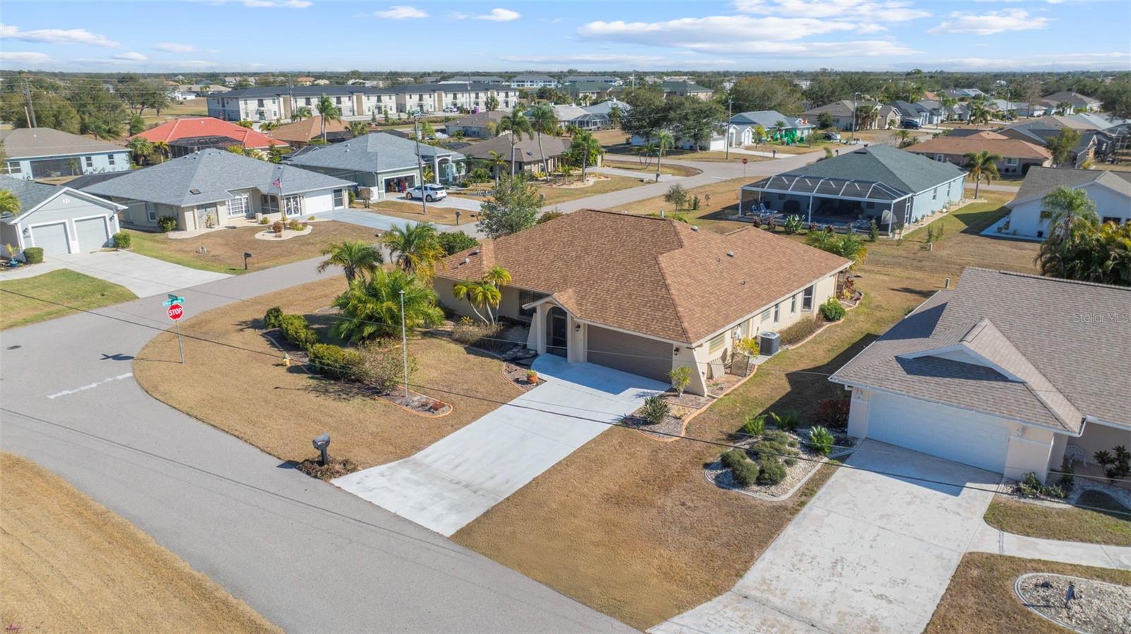 Image 45 of 53 For 26145 Dunedin Court