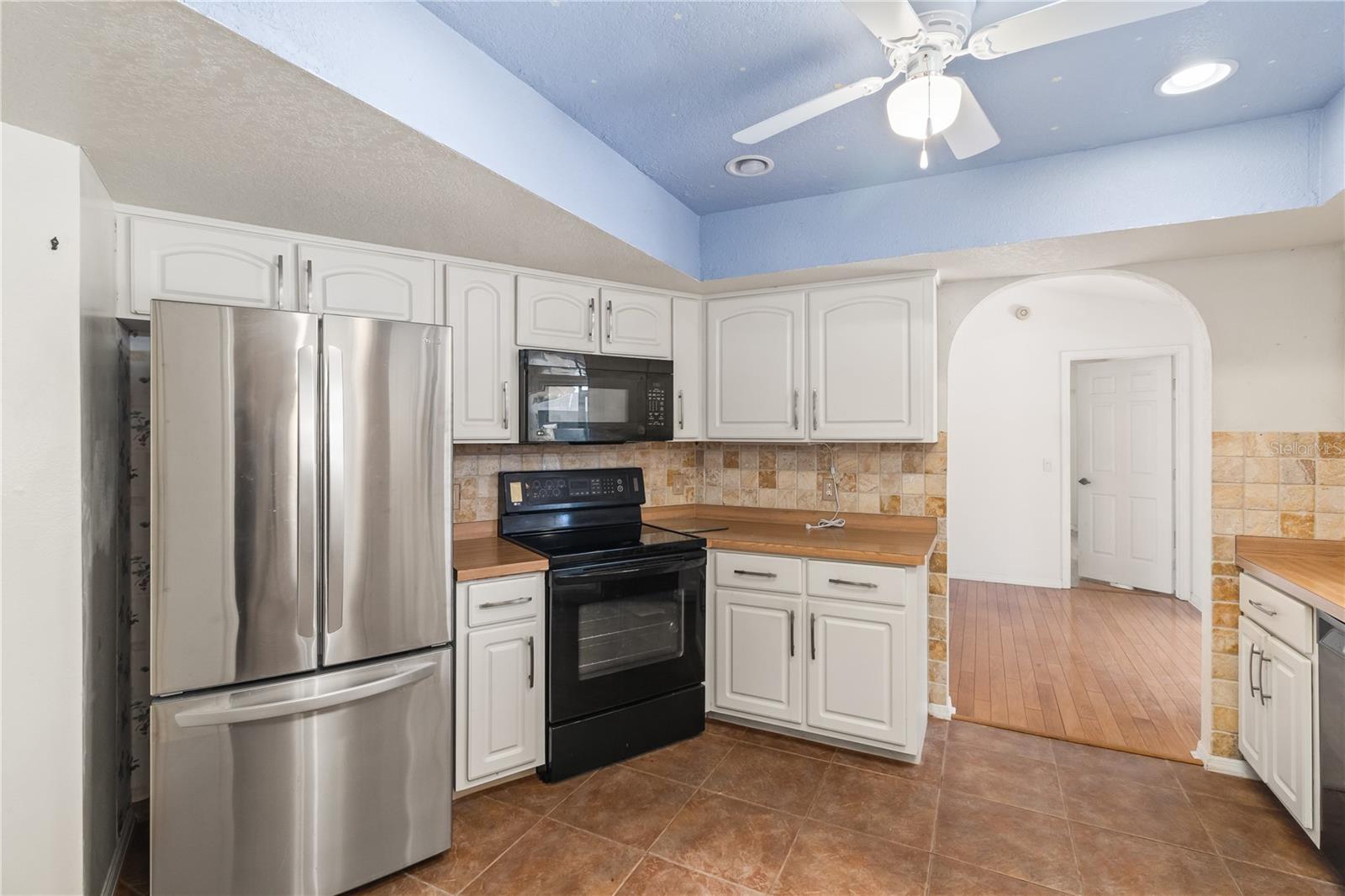 Image 5 of 53 For 26145 Dunedin Court