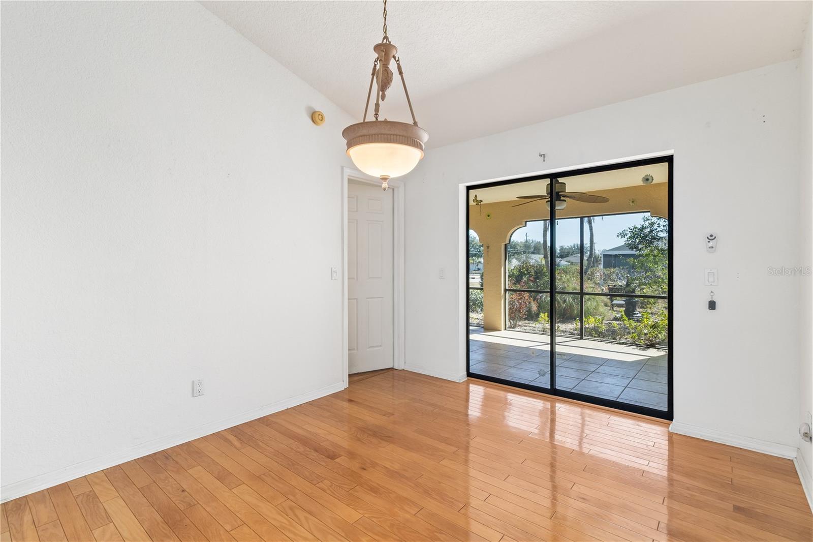 Image 9 of 53 For 26145 Dunedin Court