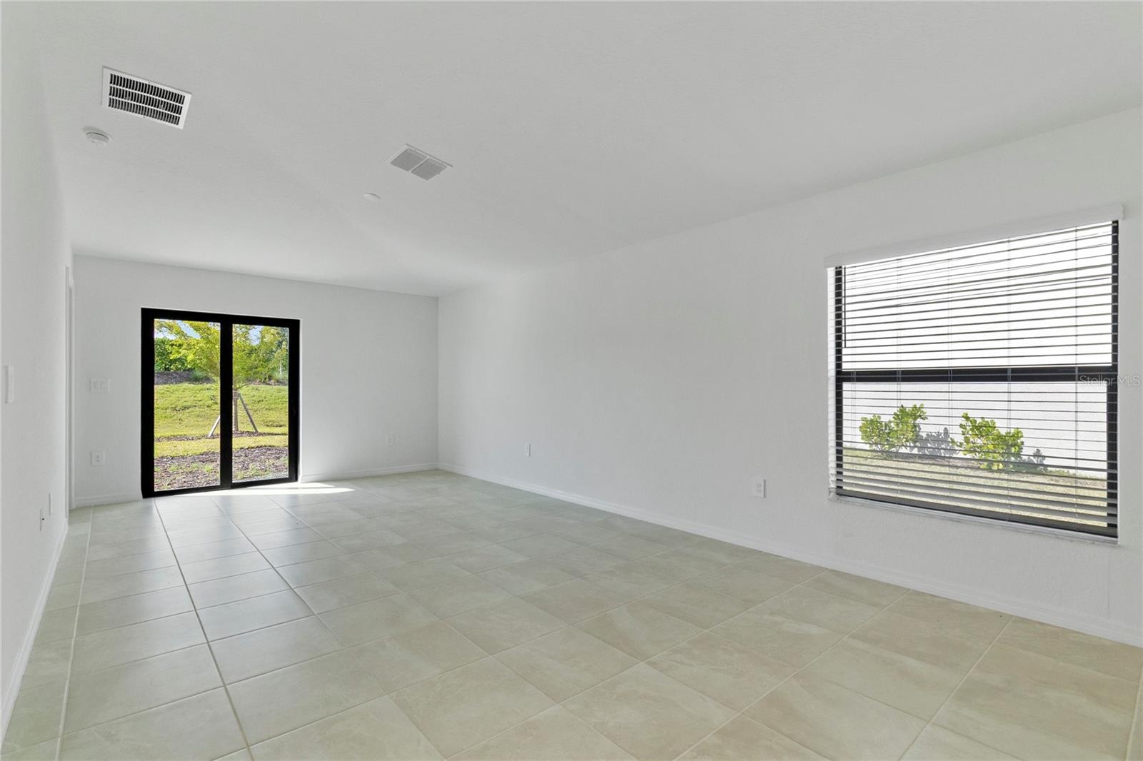 Image 14 of 34 For 9136 Tequila Sunrise Drive