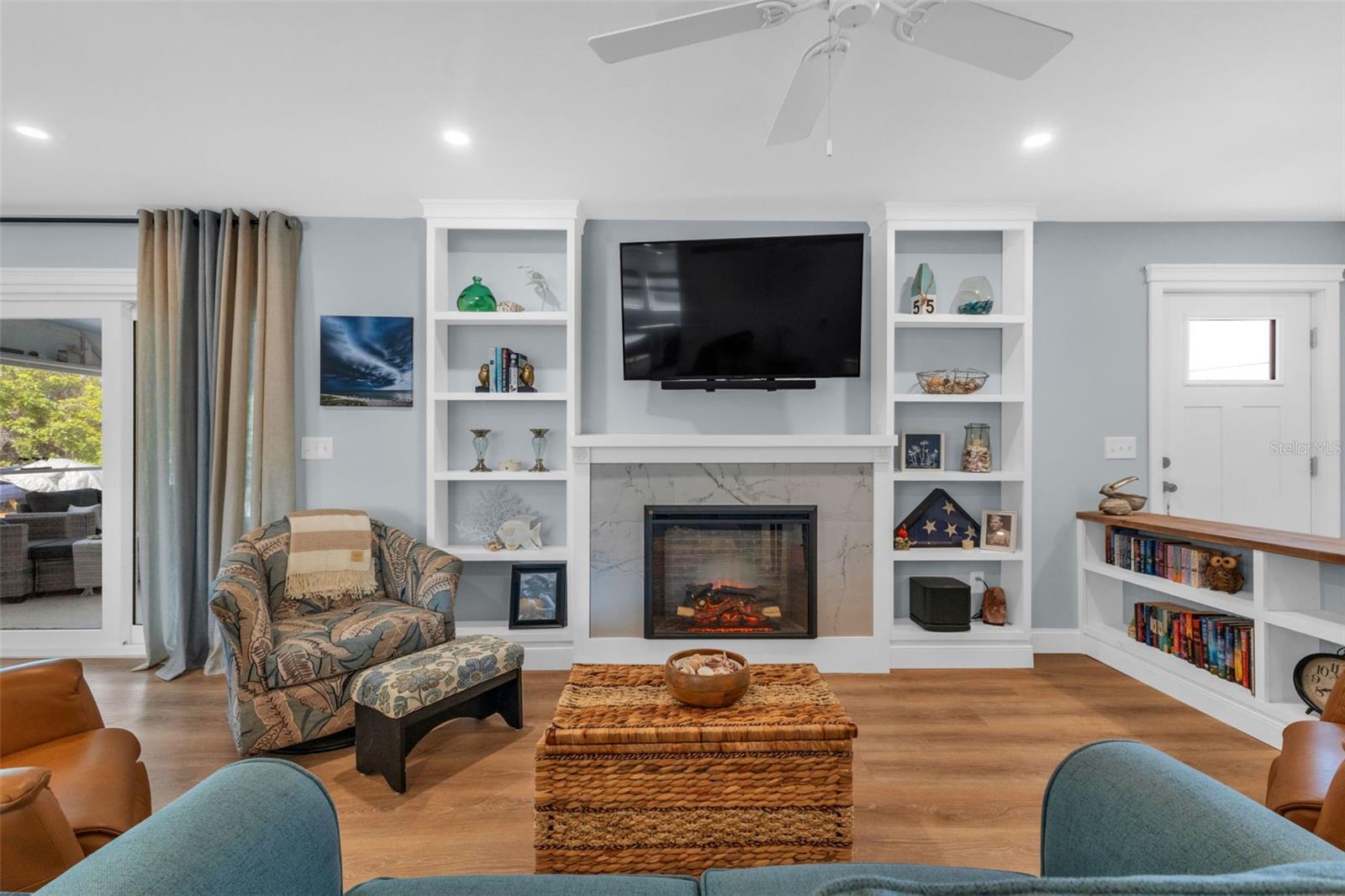 Image 19 of 61 For 12473 Birtle Avenue