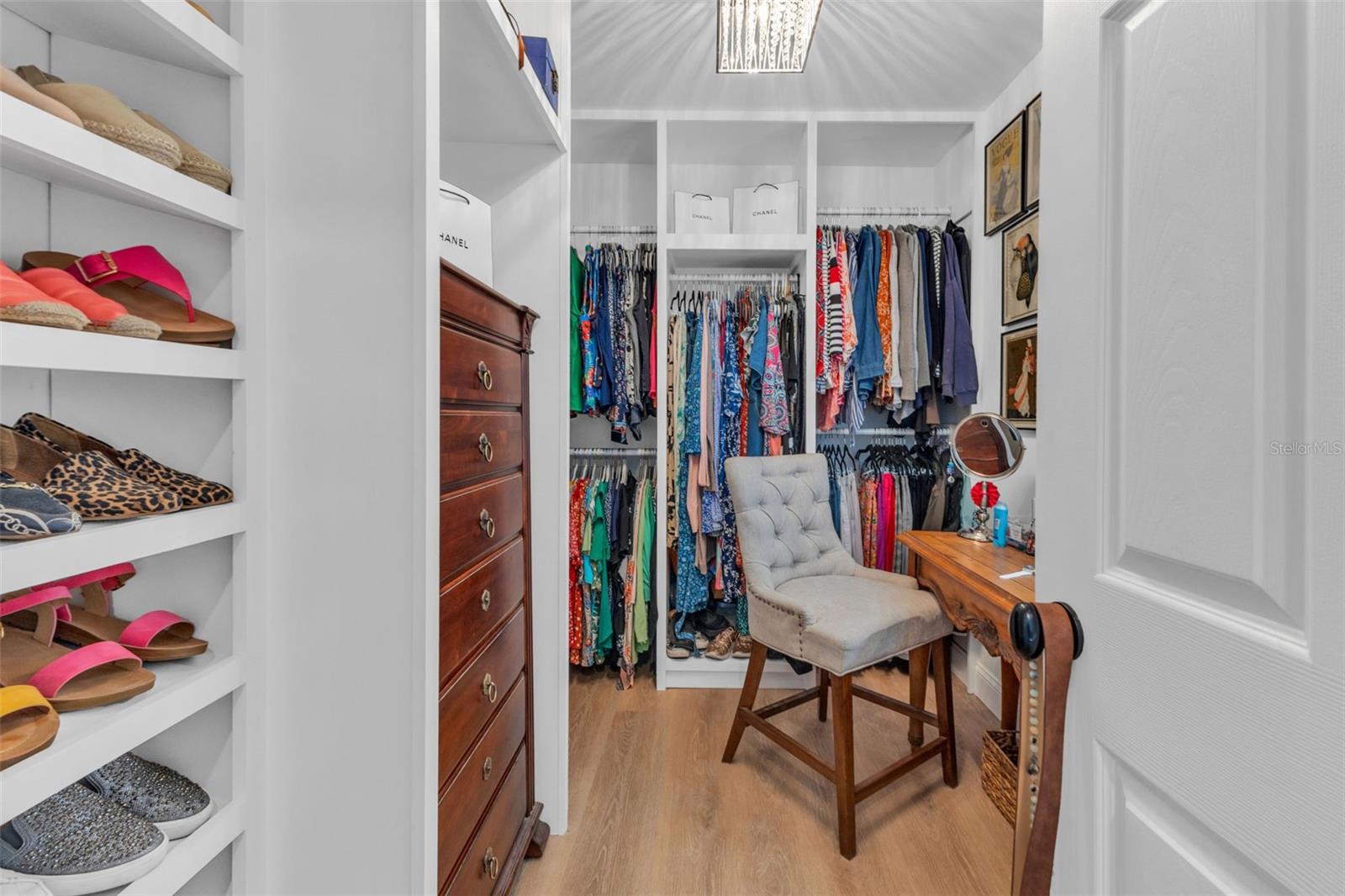 Image 36 of 61 For 12473 Birtle Avenue