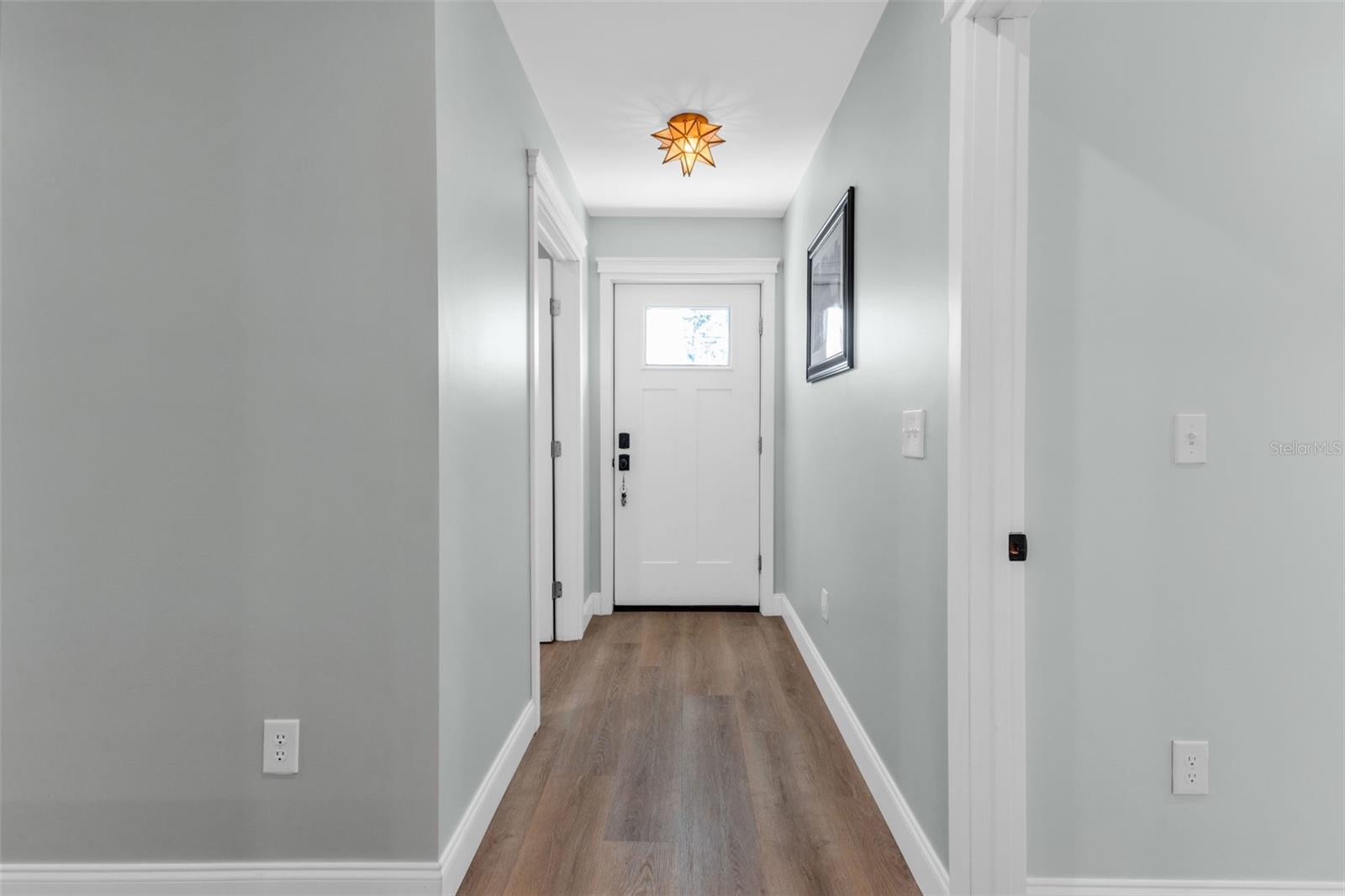 Image 4 of 61 For 12473 Birtle Avenue