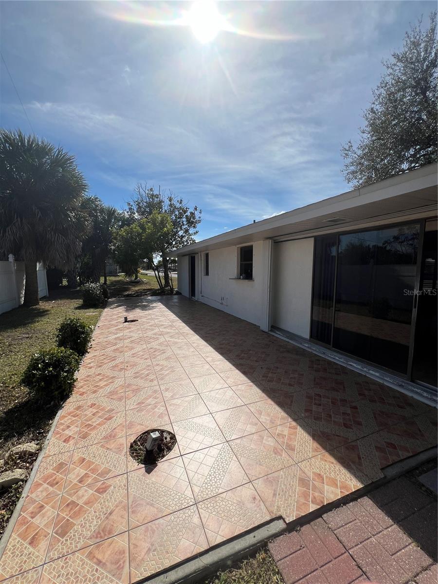 Image 17 of 19 For 355 Spring Lake Boulevard Nw