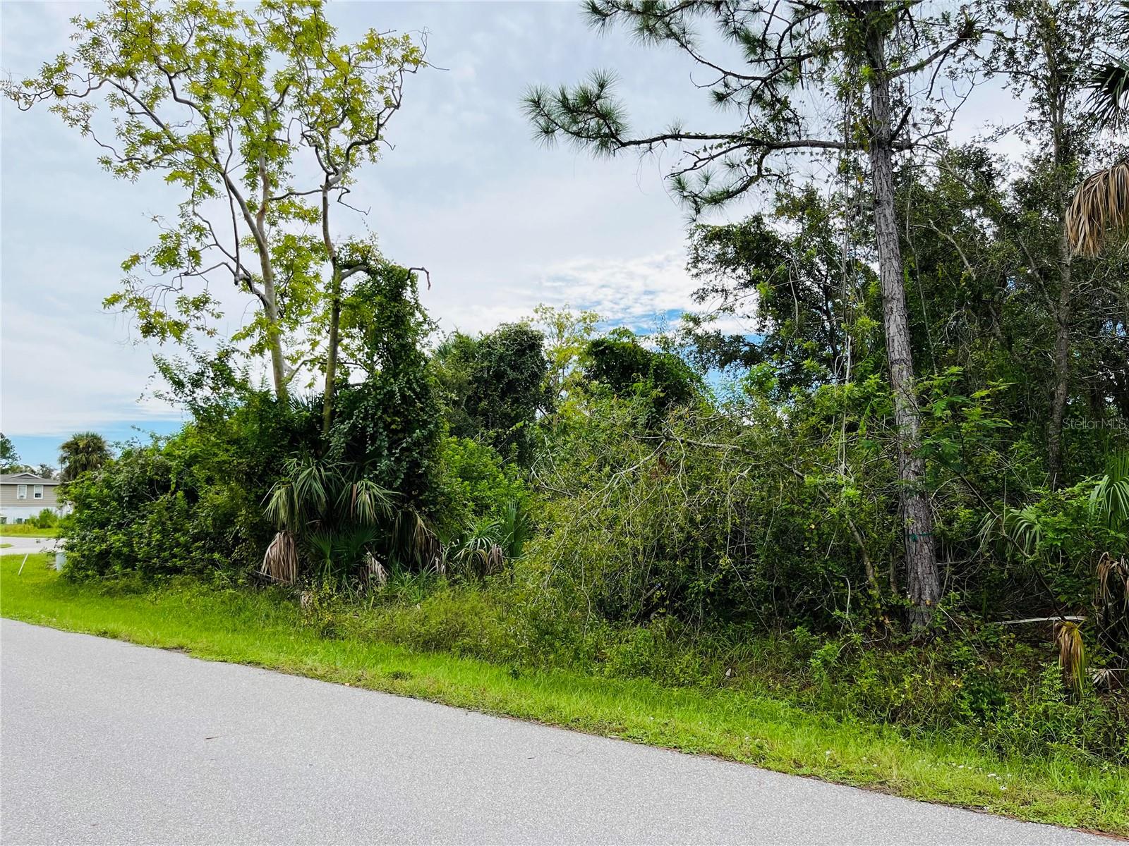 Image 2 of 6 For 26153 Flower Road