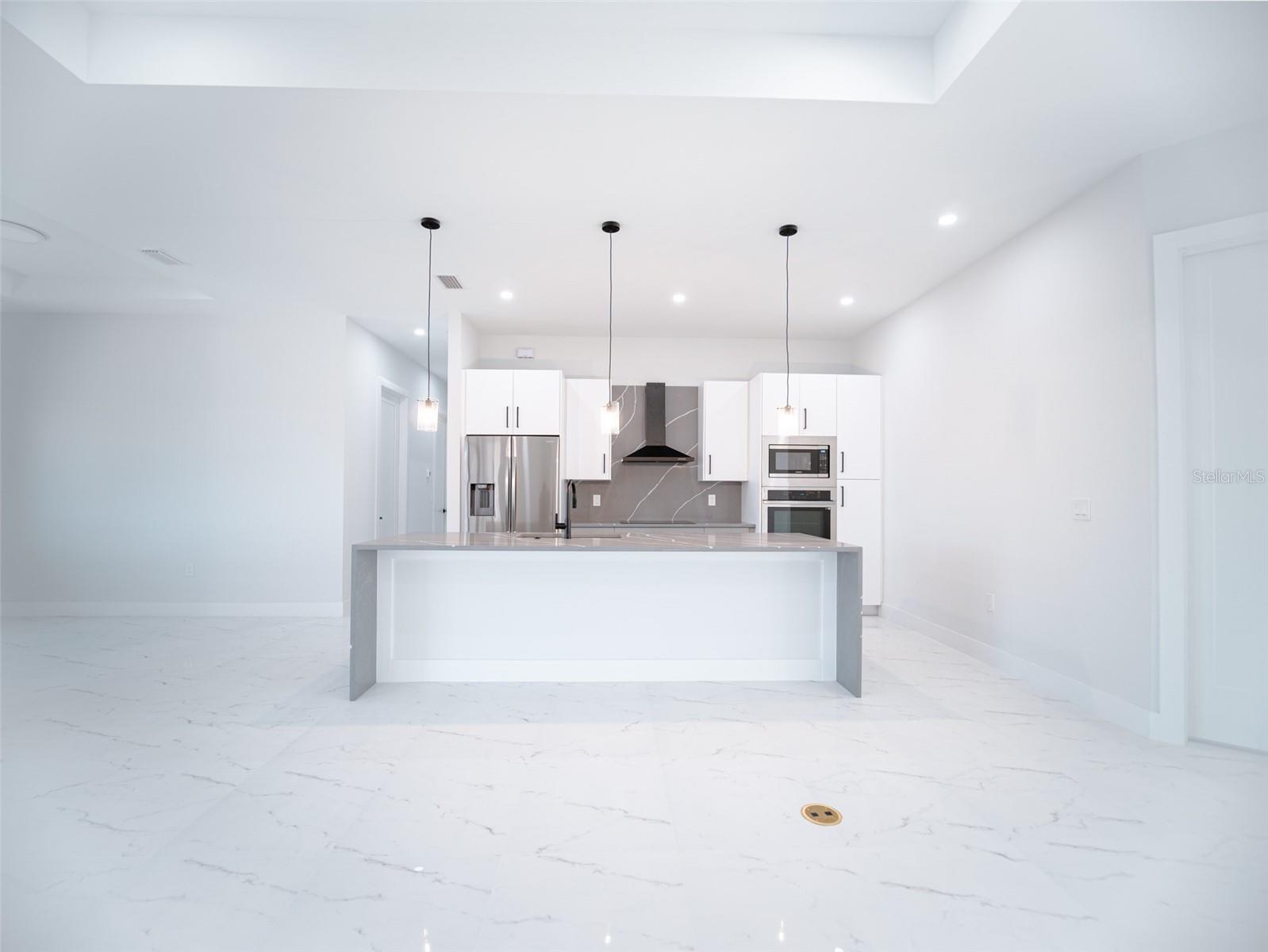 Image 12 of 50 For 4129 Flamingo Boulevard