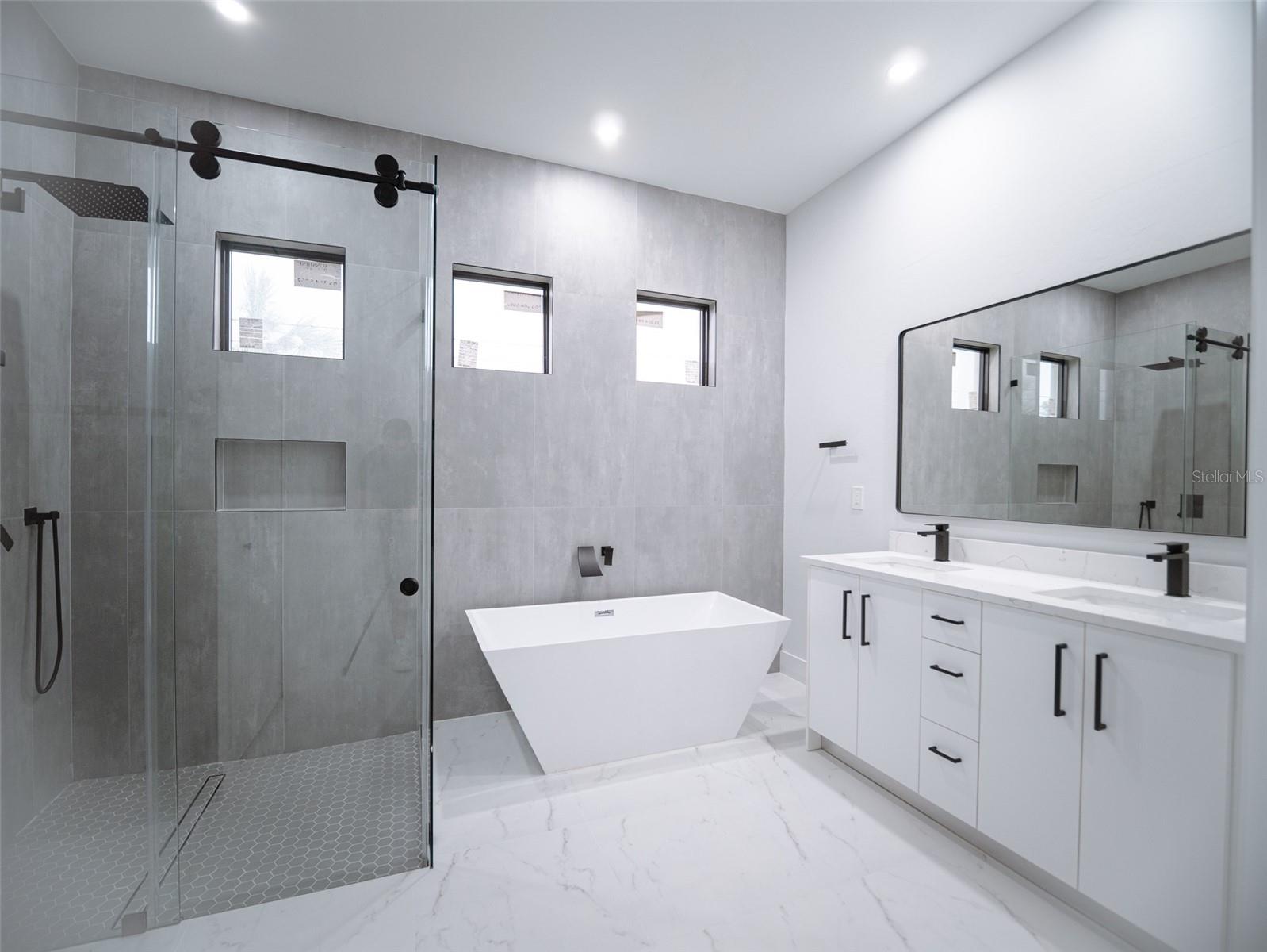 Image 6 of 50 For 4129 Flamingo Boulevard