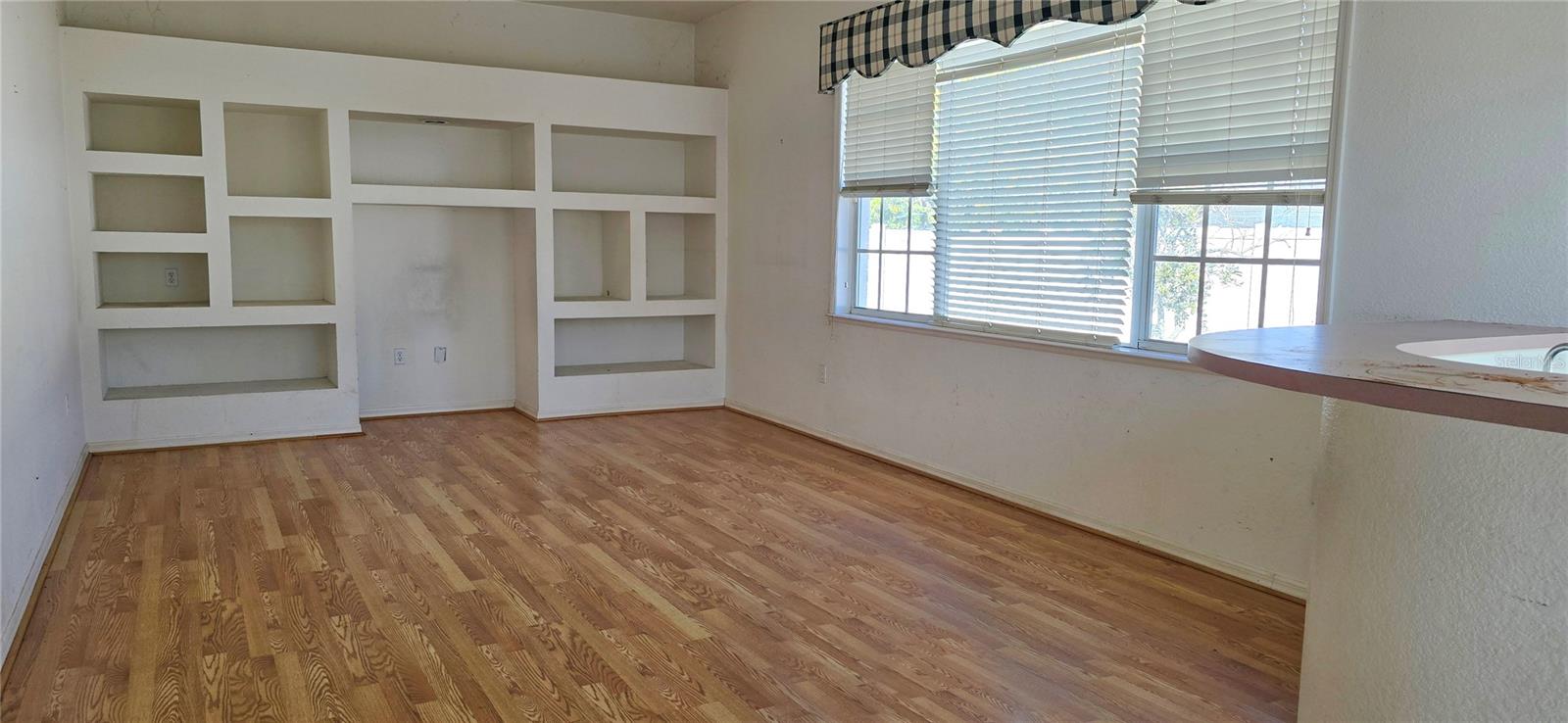 Image 12 of 31 For 316 Orlando Boulevard