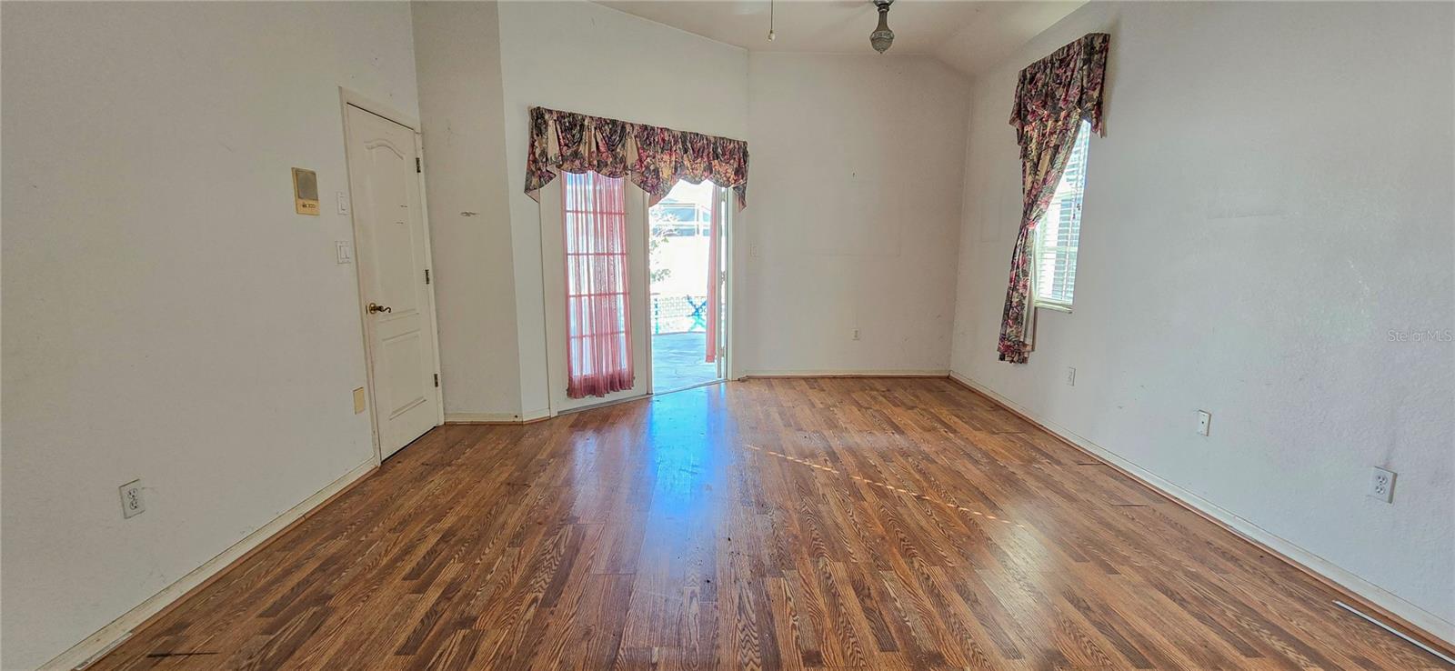 Image 17 of 31 For 316 Orlando Boulevard