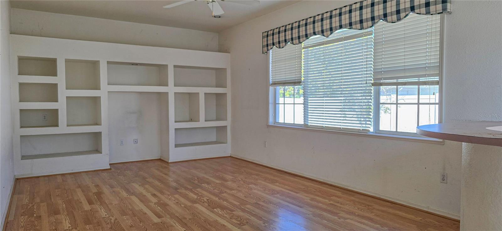 Image 9 of 31 For 316 Orlando Boulevard