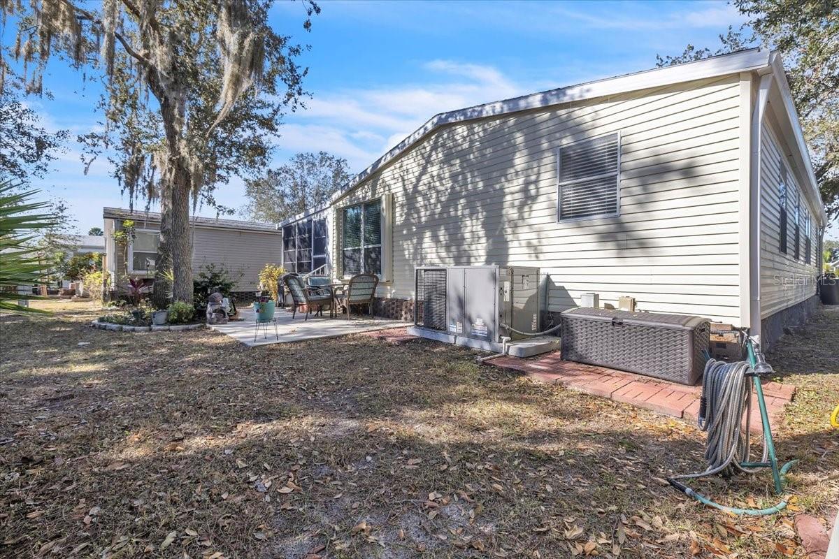 Image 28 of 46 For 27205 Jones Loop Road 41