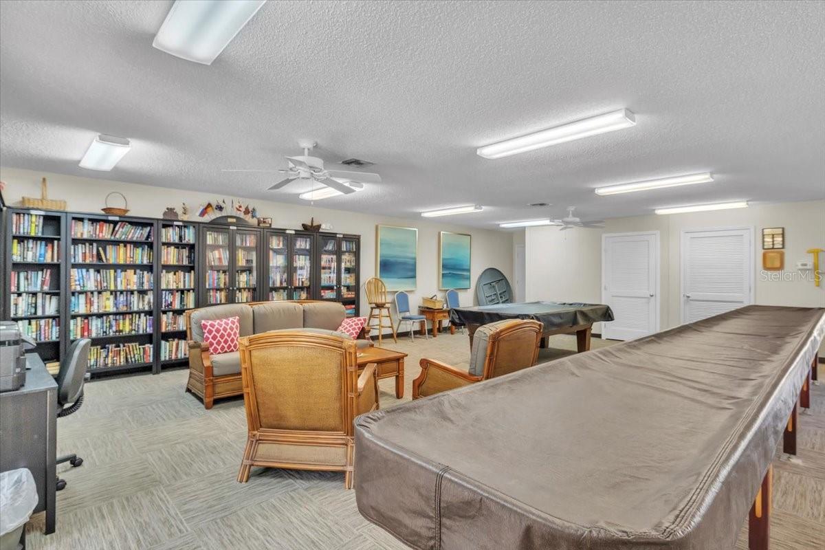 Image 38 of 46 For 27205 Jones Loop Road 41