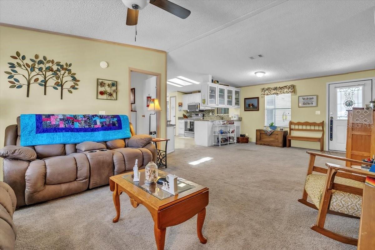 Image 6 of 46 For 27205 Jones Loop Road 41