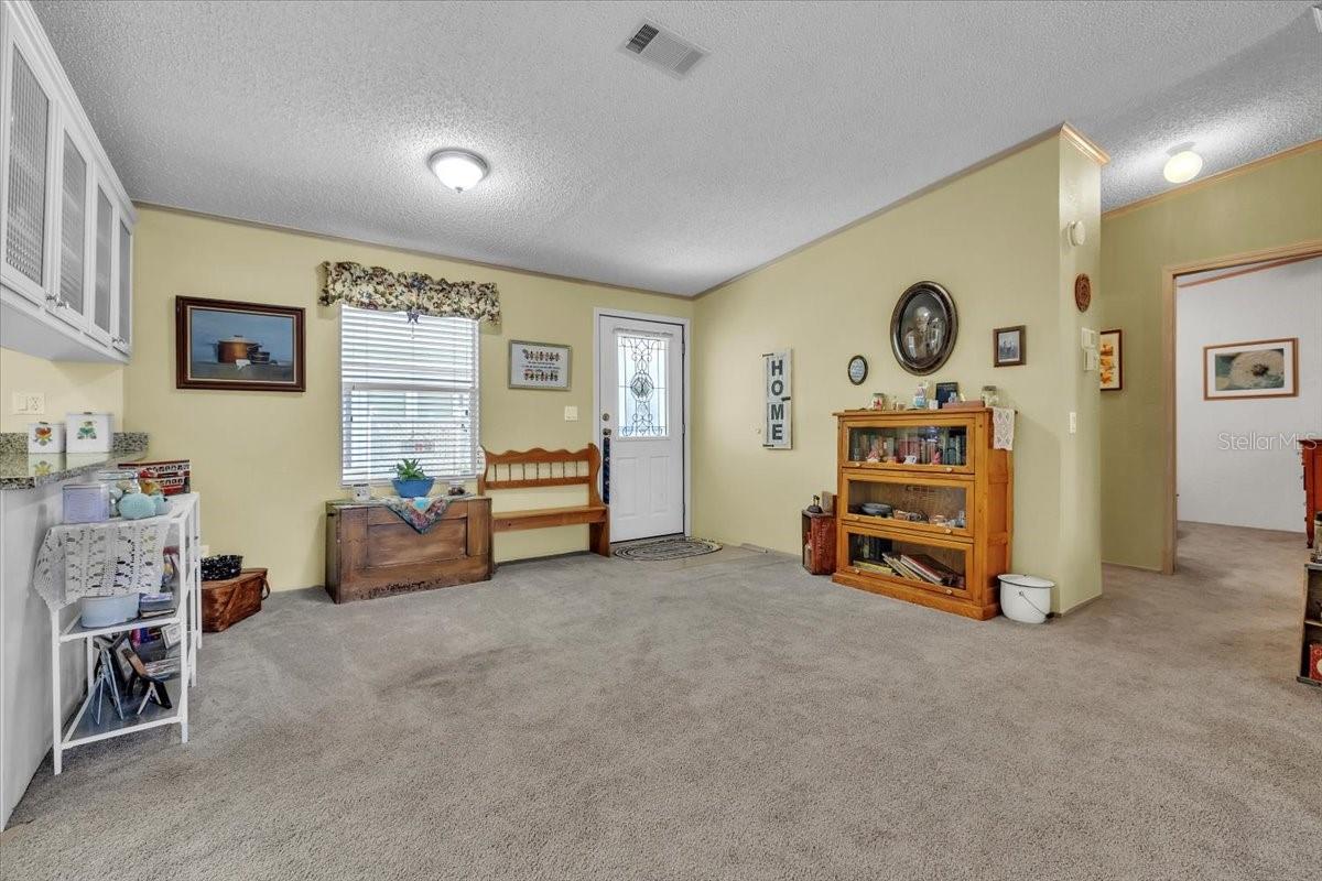 Image 8 of 46 For 27205 Jones Loop Road 41