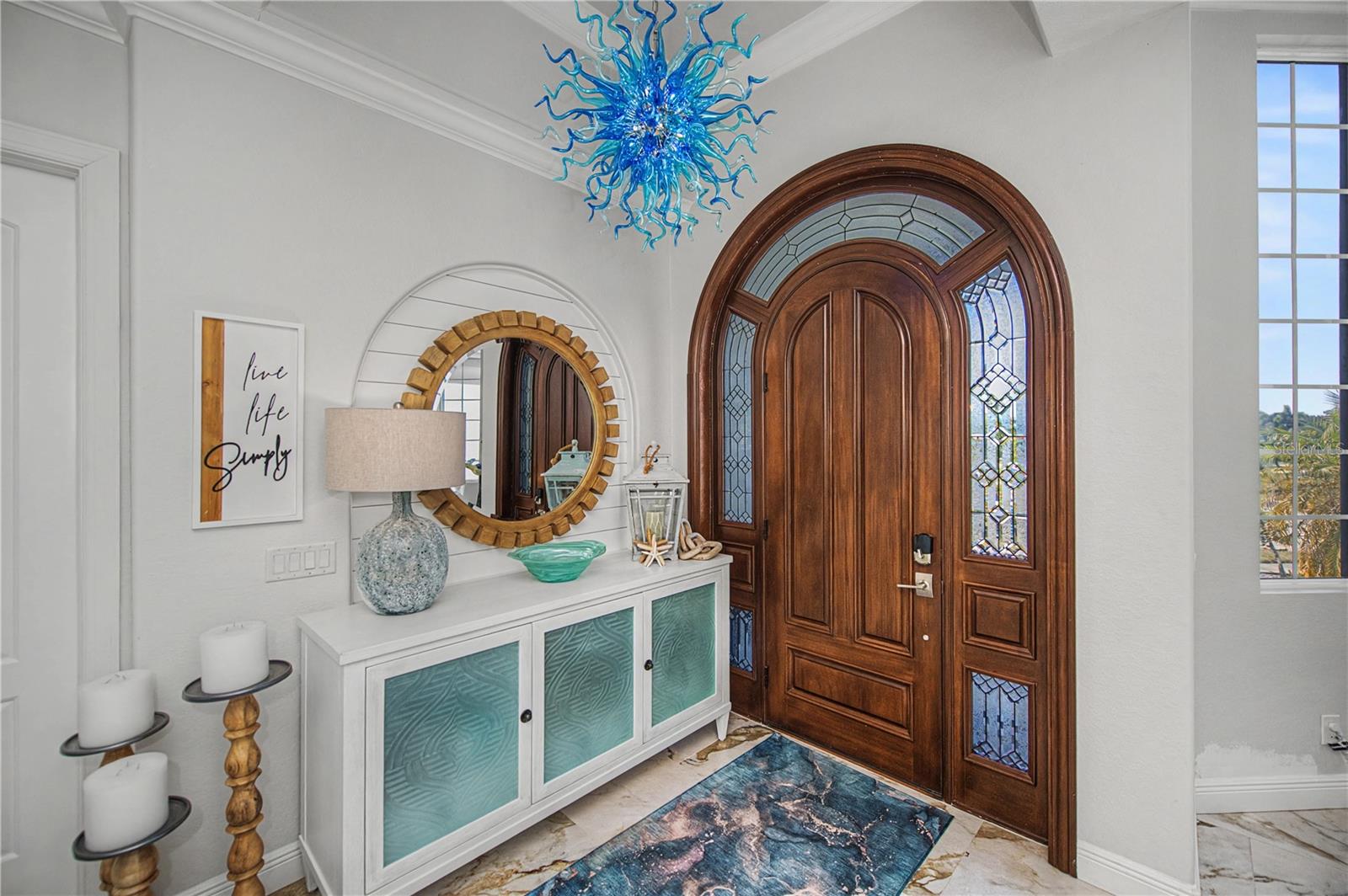 Image 12 of 93 For 290 Tait Terrace Se