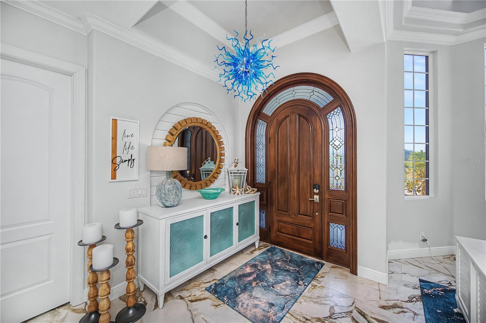 Image 13 of 93 For 290 Tait Terrace Se