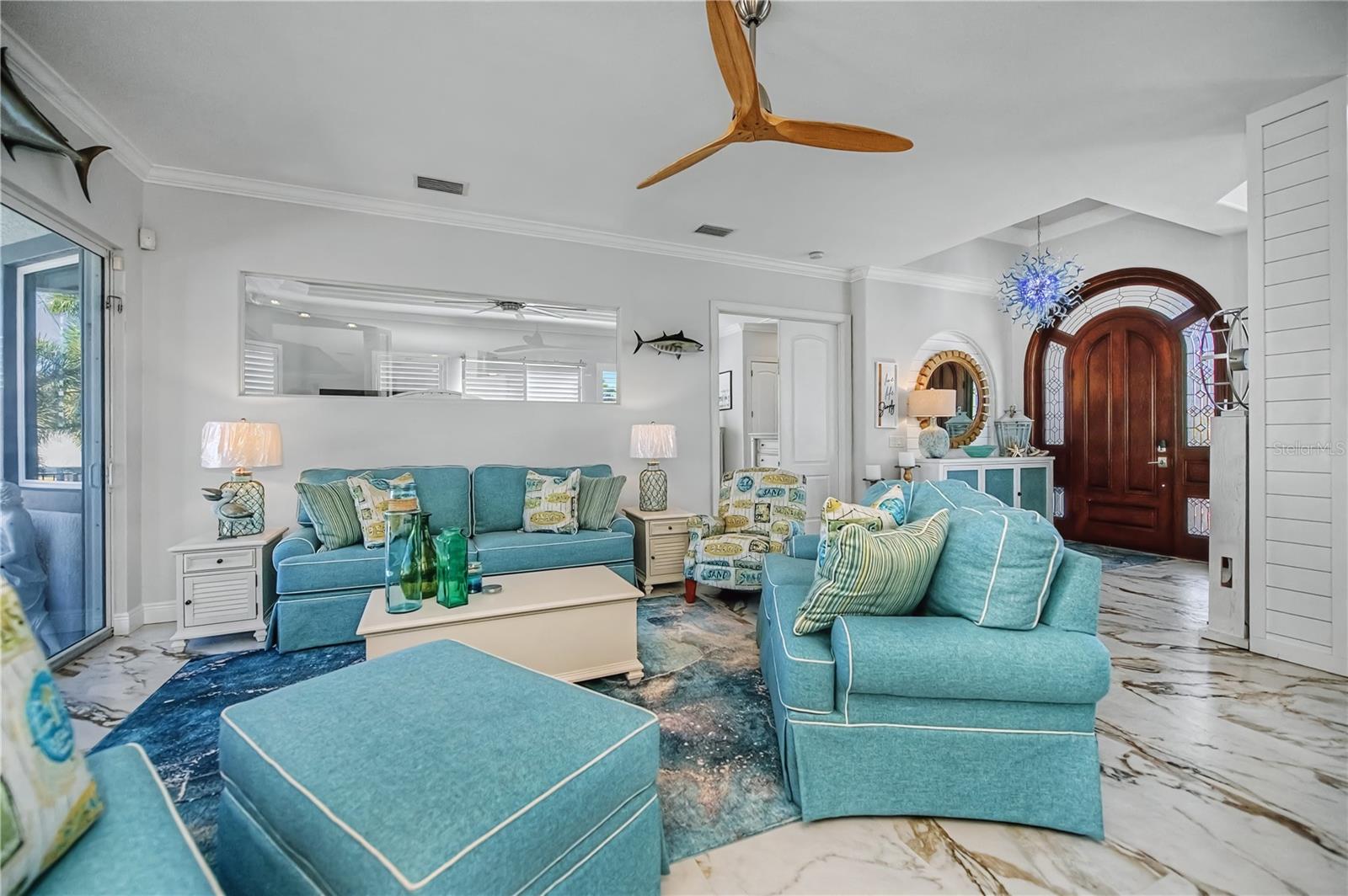 Image 15 of 93 For 290 Tait Terrace Se