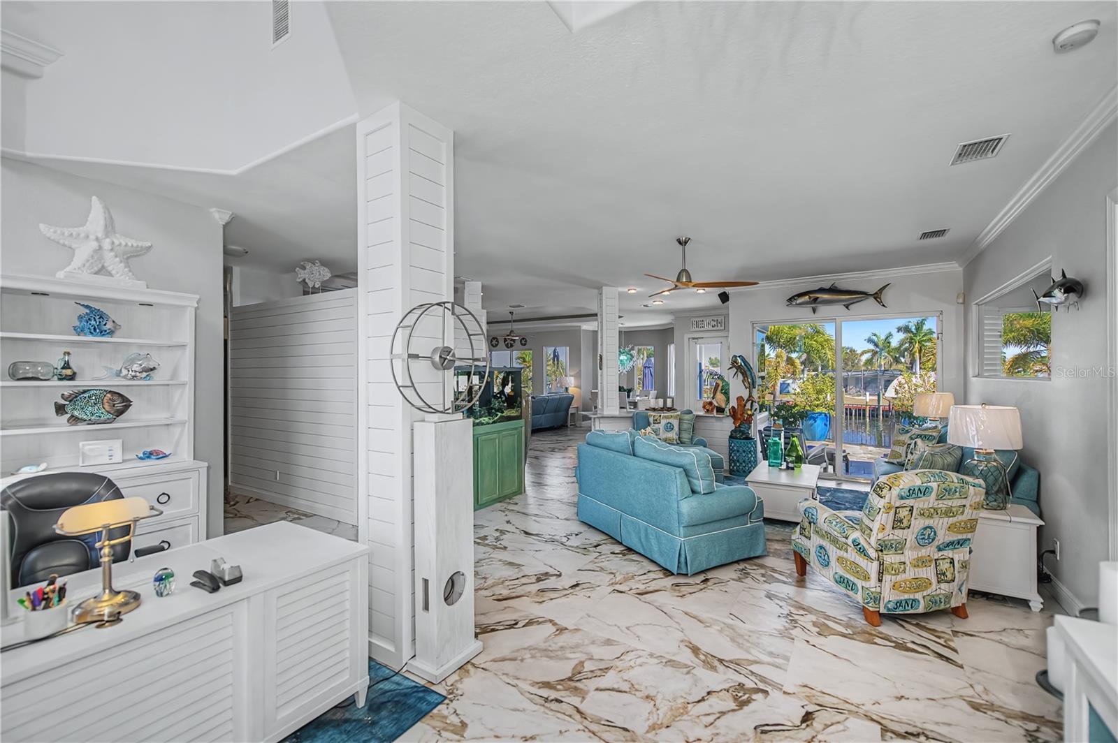 Image 16 of 93 For 290 Tait Terrace Se