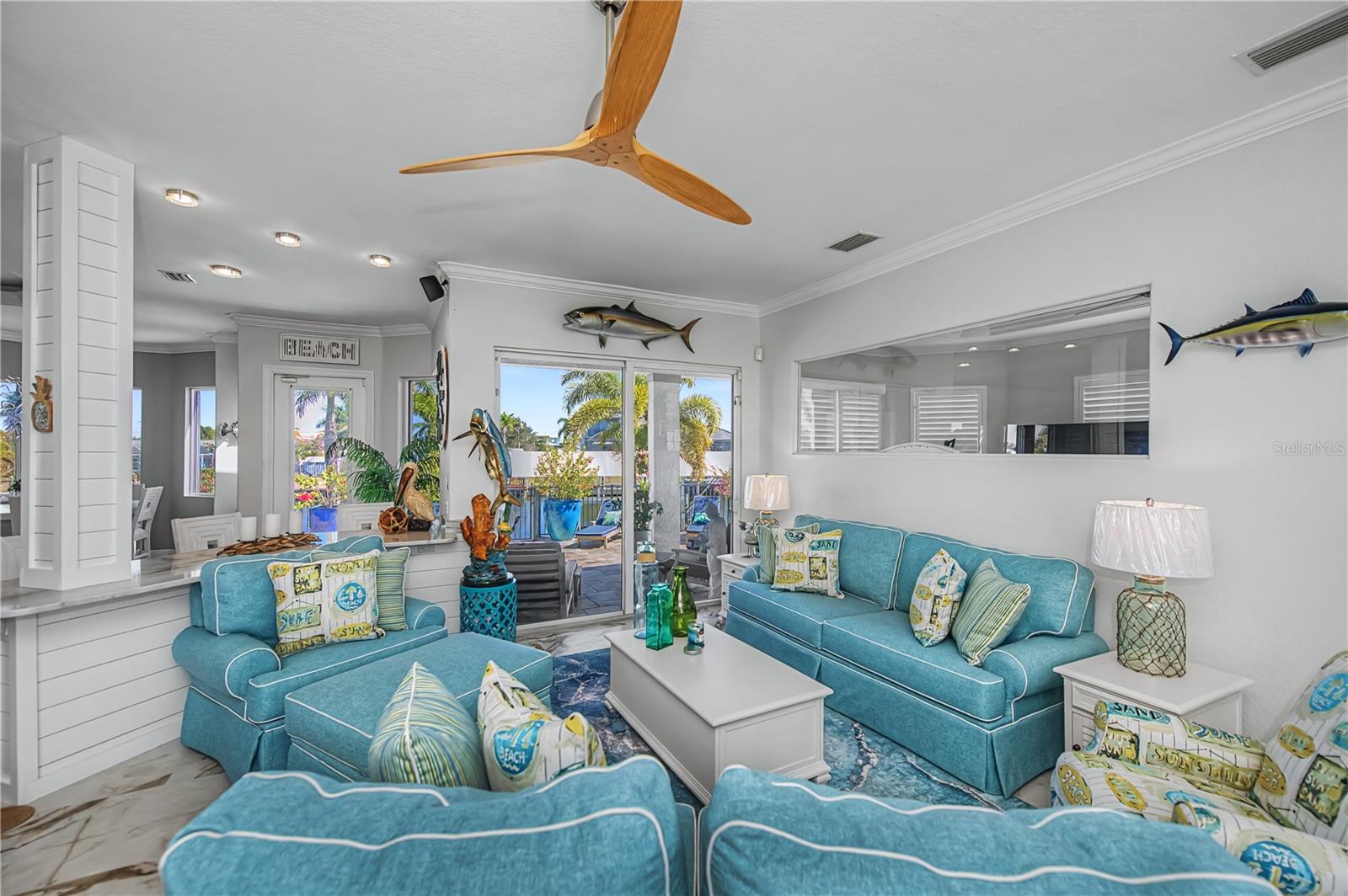 Image 18 of 93 For 290 Tait Terrace Se