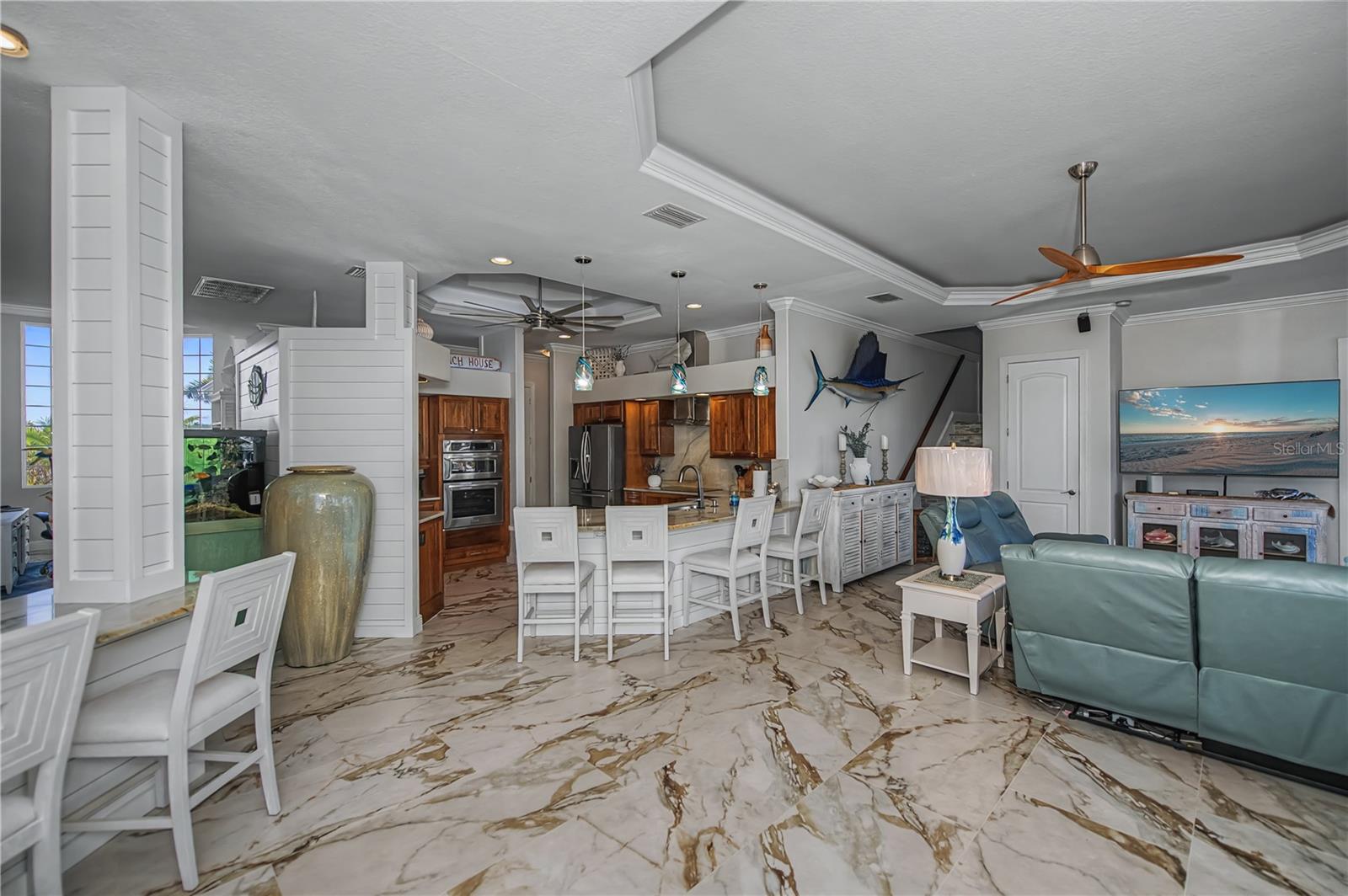 Image 22 of 93 For 290 Tait Terrace Se