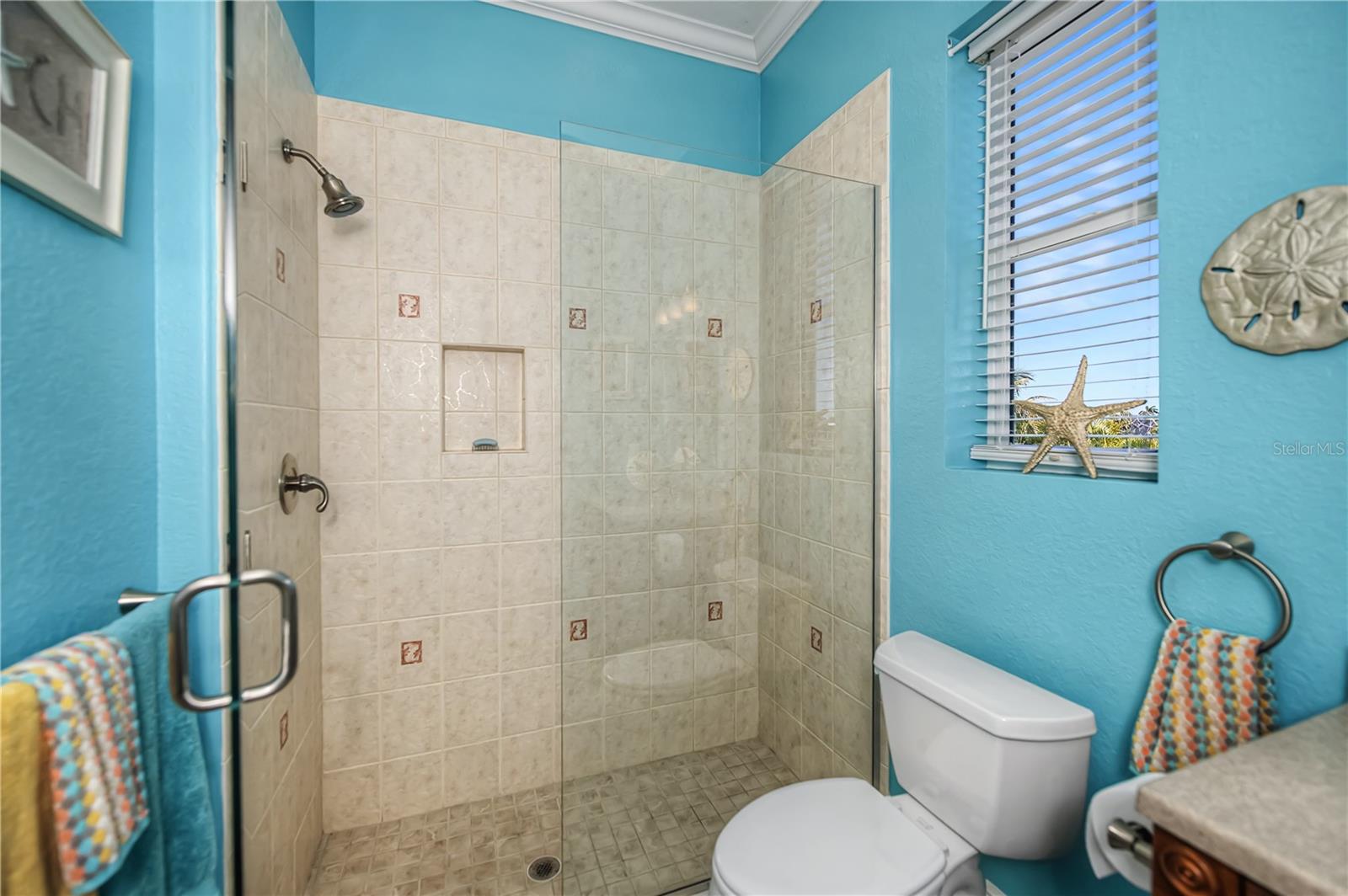 Image 35 of 93 For 290 Tait Terrace Se