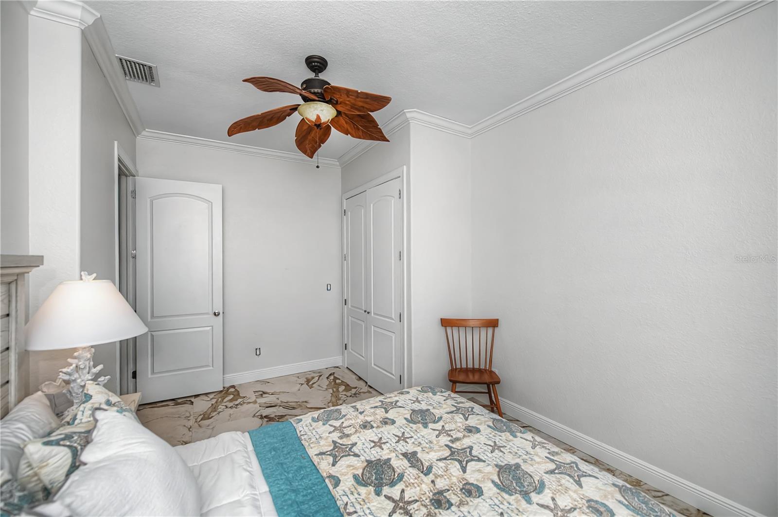 Image 55 of 93 For 290 Tait Terrace Se