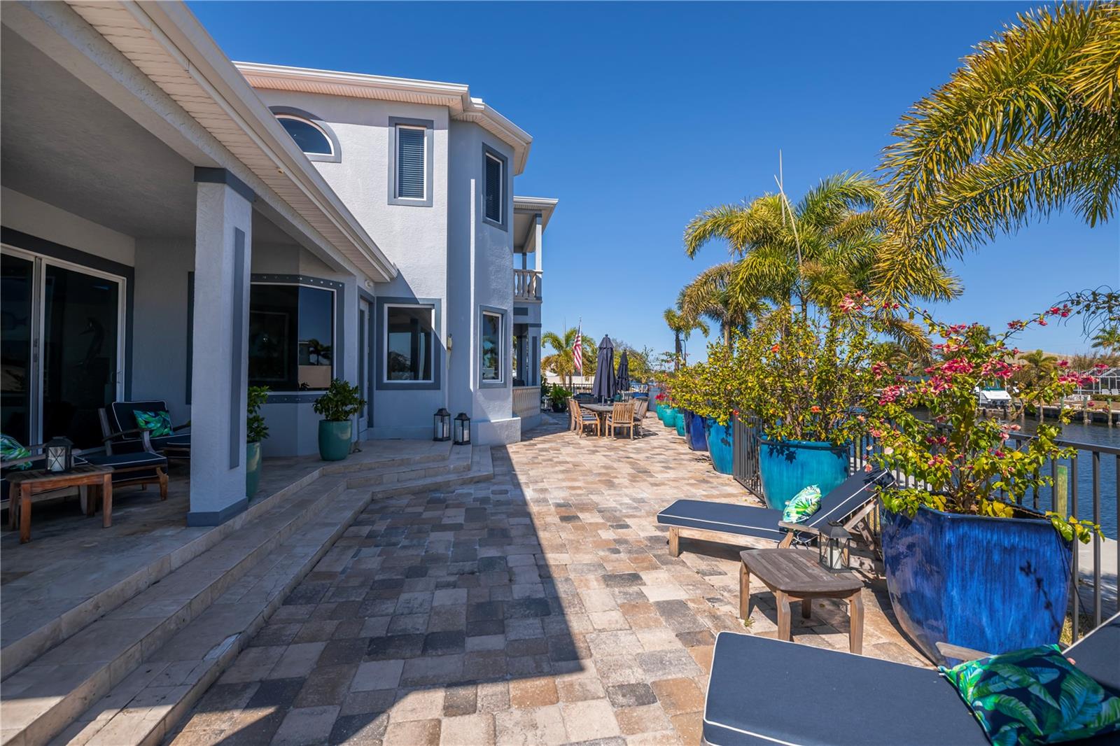 Image 67 of 93 For 290 Tait Terrace Se