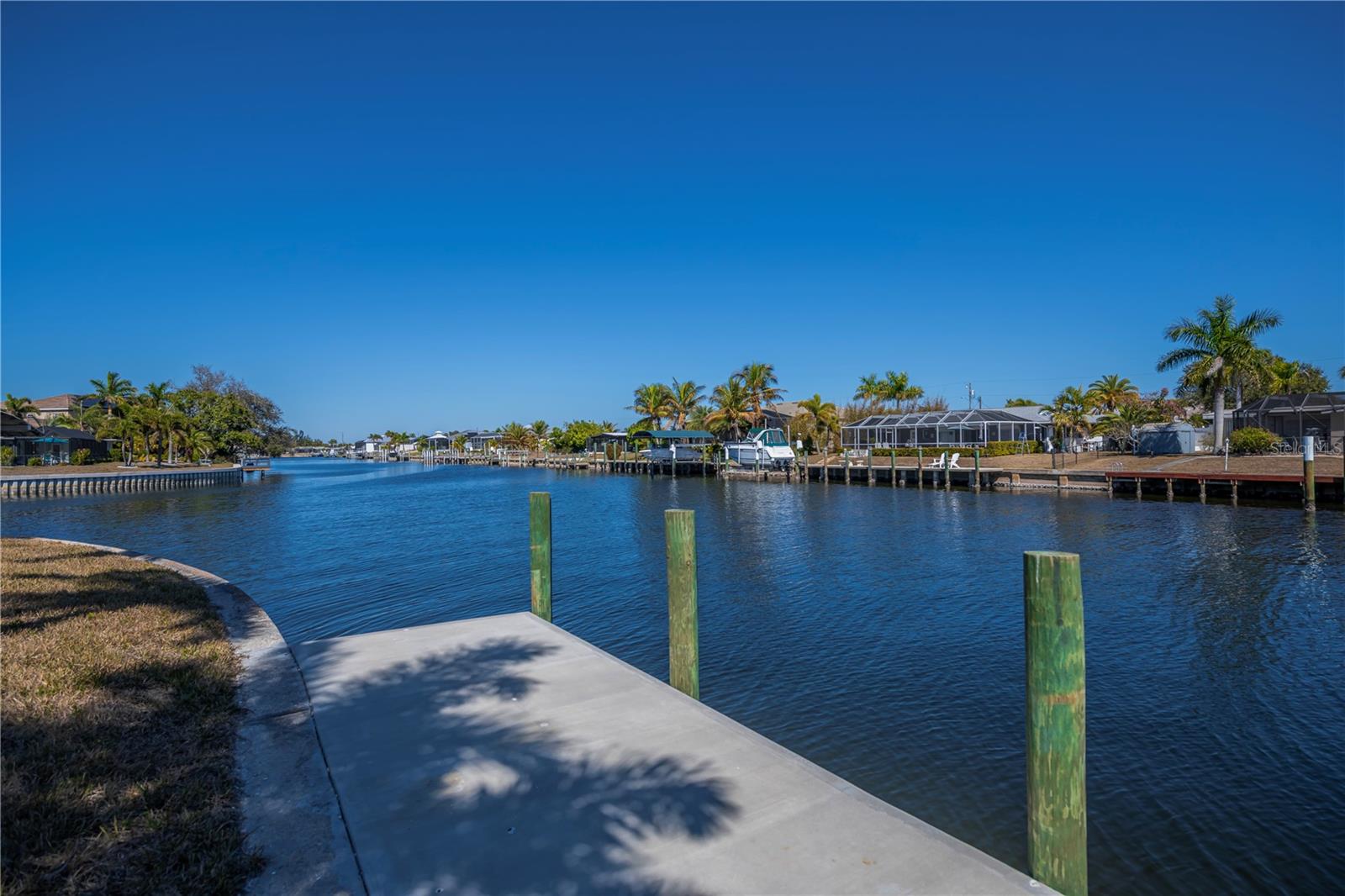 Image 76 of 93 For 290 Tait Terrace Se