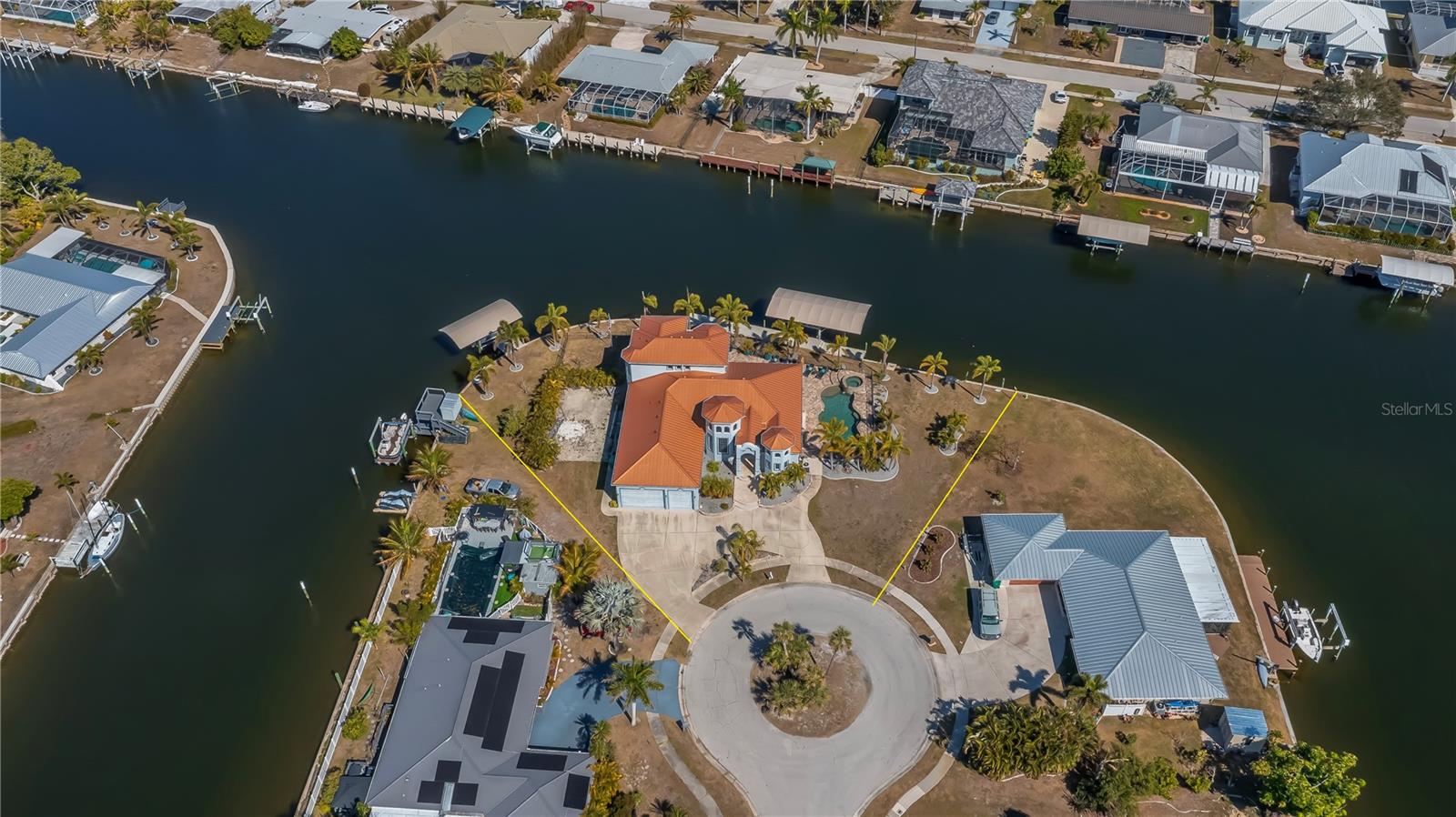 Image 9 of 93 For 290 Tait Terrace Se