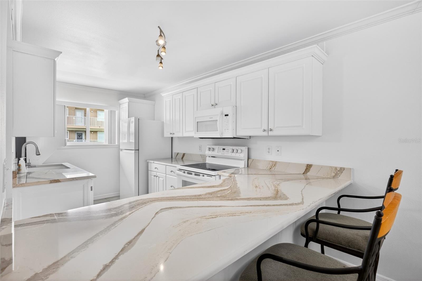 Image 13 of 34 For 150 Harborside Avenue 203